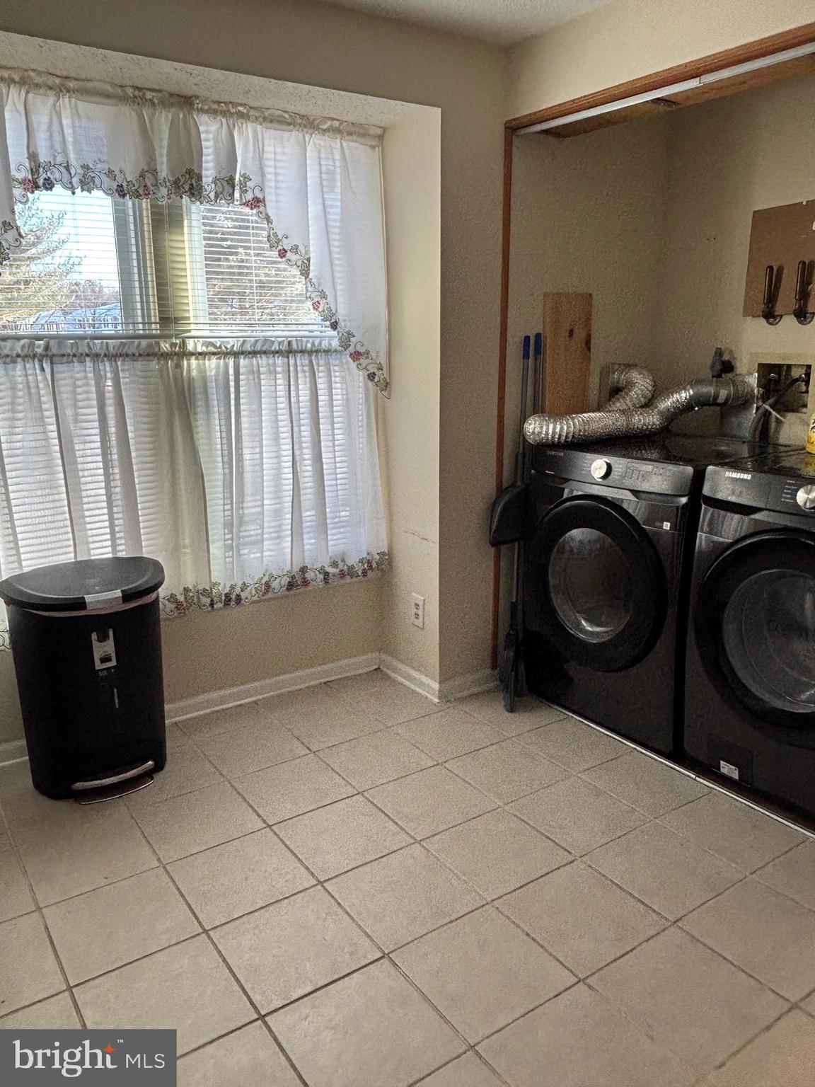 42 VICTORIA MANOR COURT