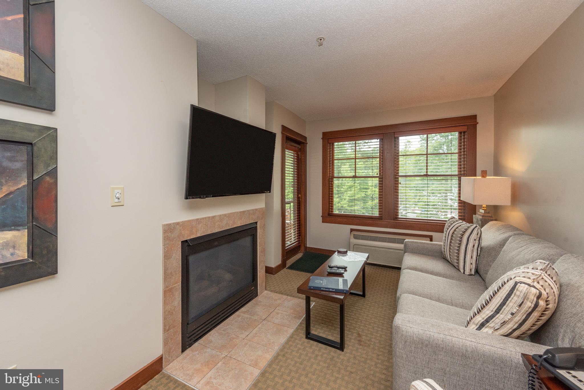 565 GLENDALE ROAD 115A
