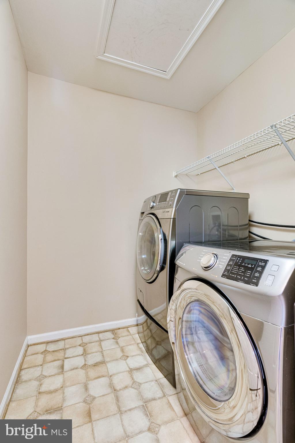 BLUE SPRING FARM - Residential