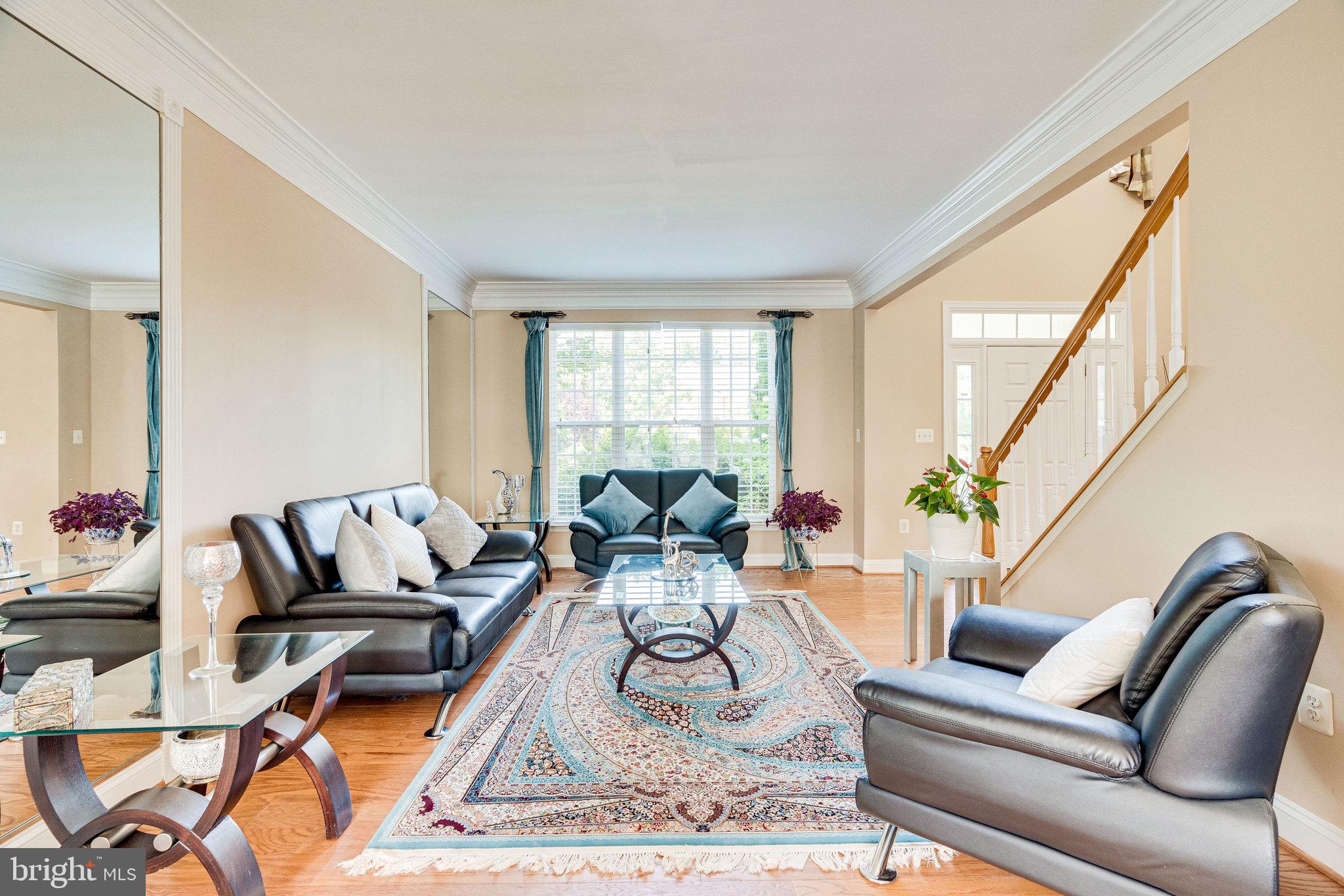 BLUE SPRING FARM - Residential