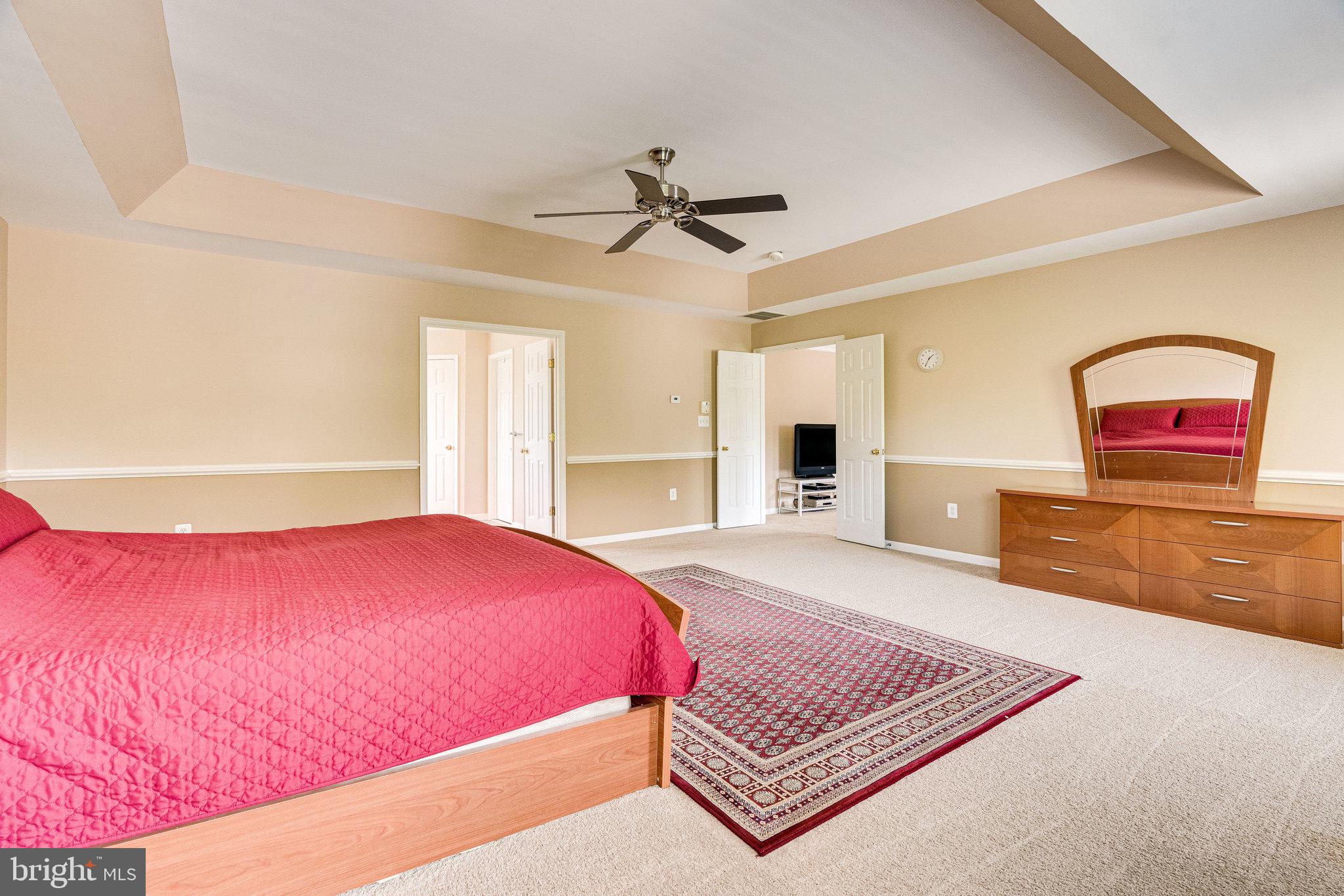 BLUE SPRING FARM - Residential