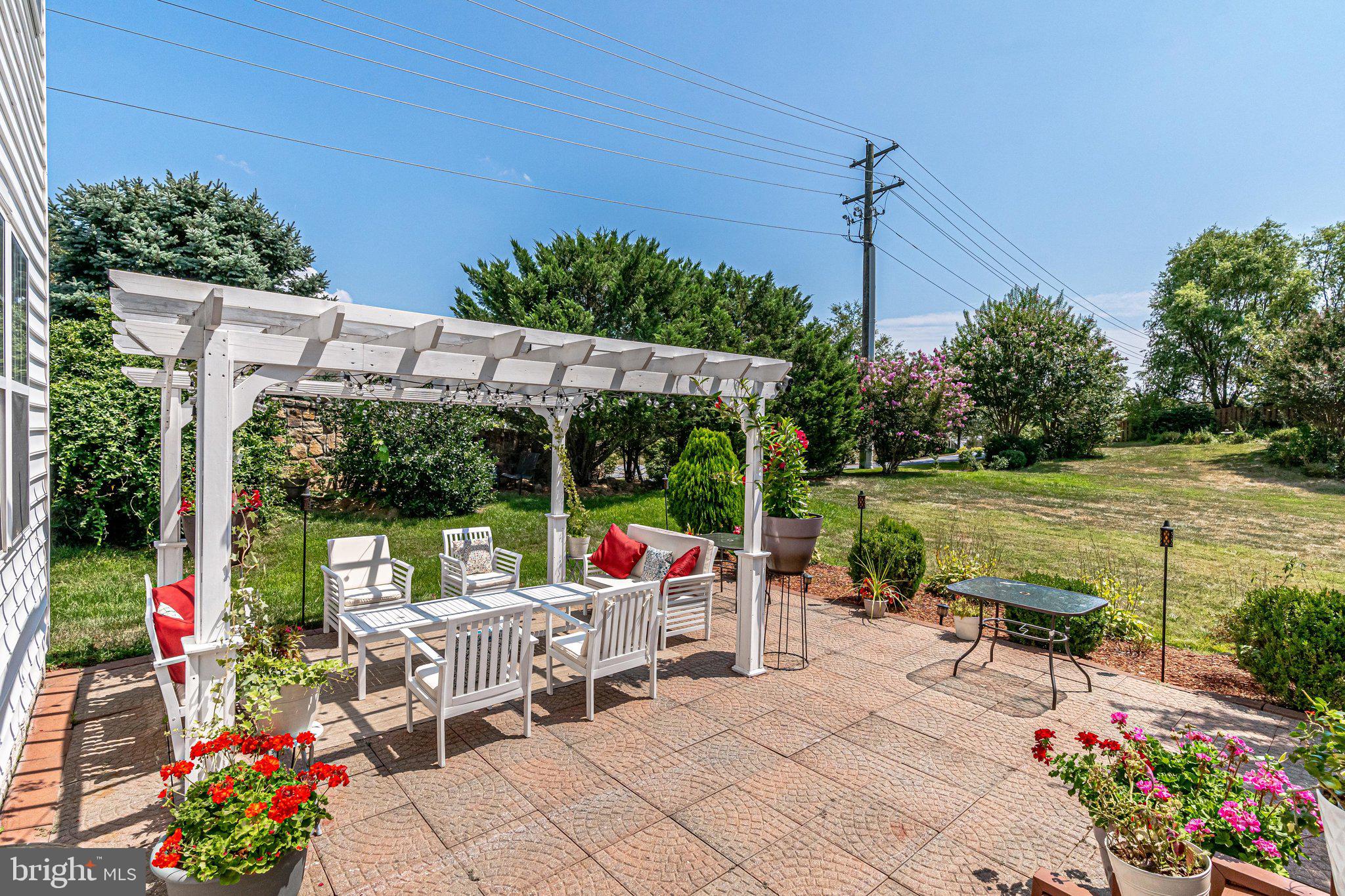 BLUE SPRING FARM - Residential