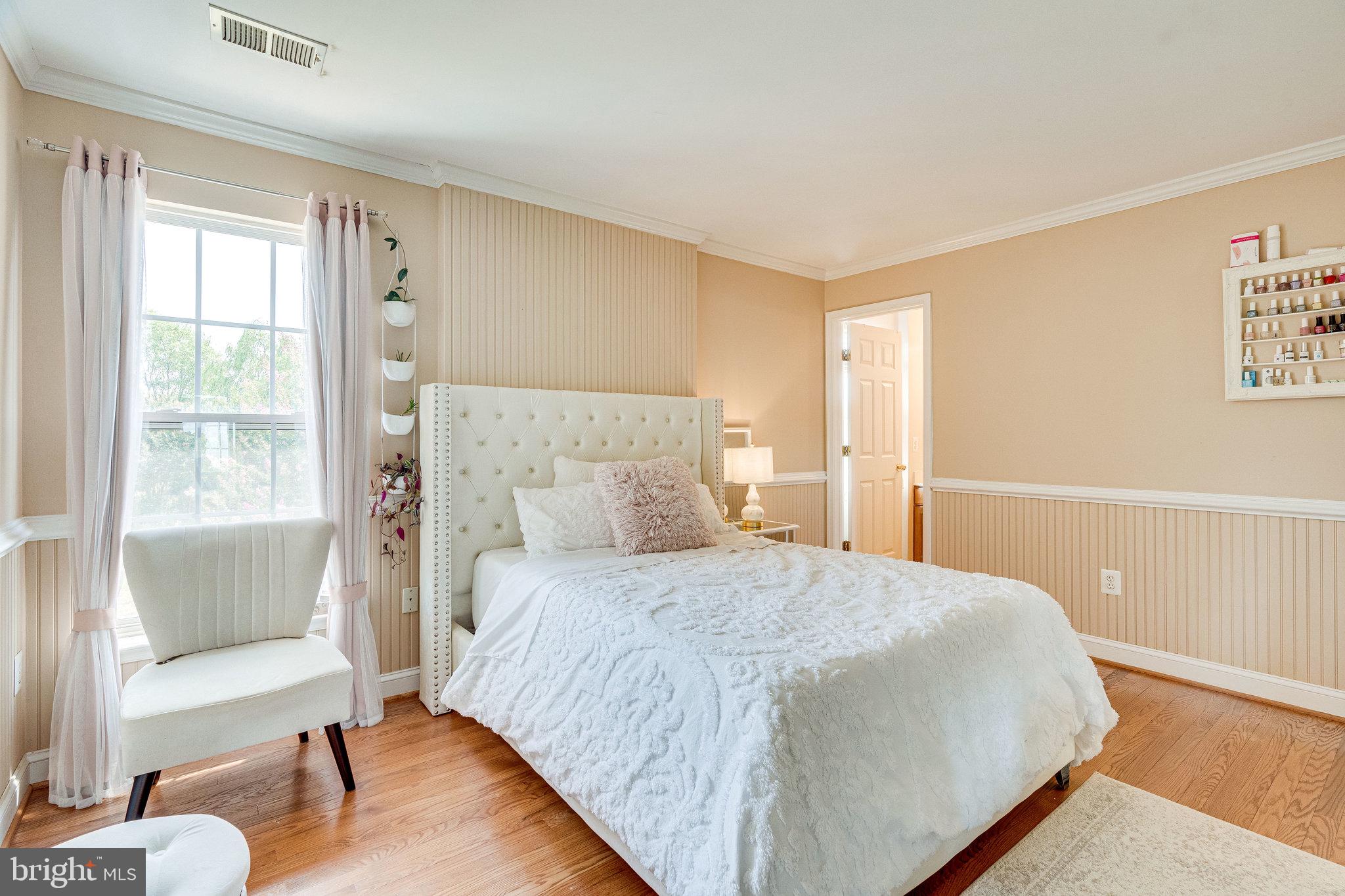 BLUE SPRING FARM - Residential