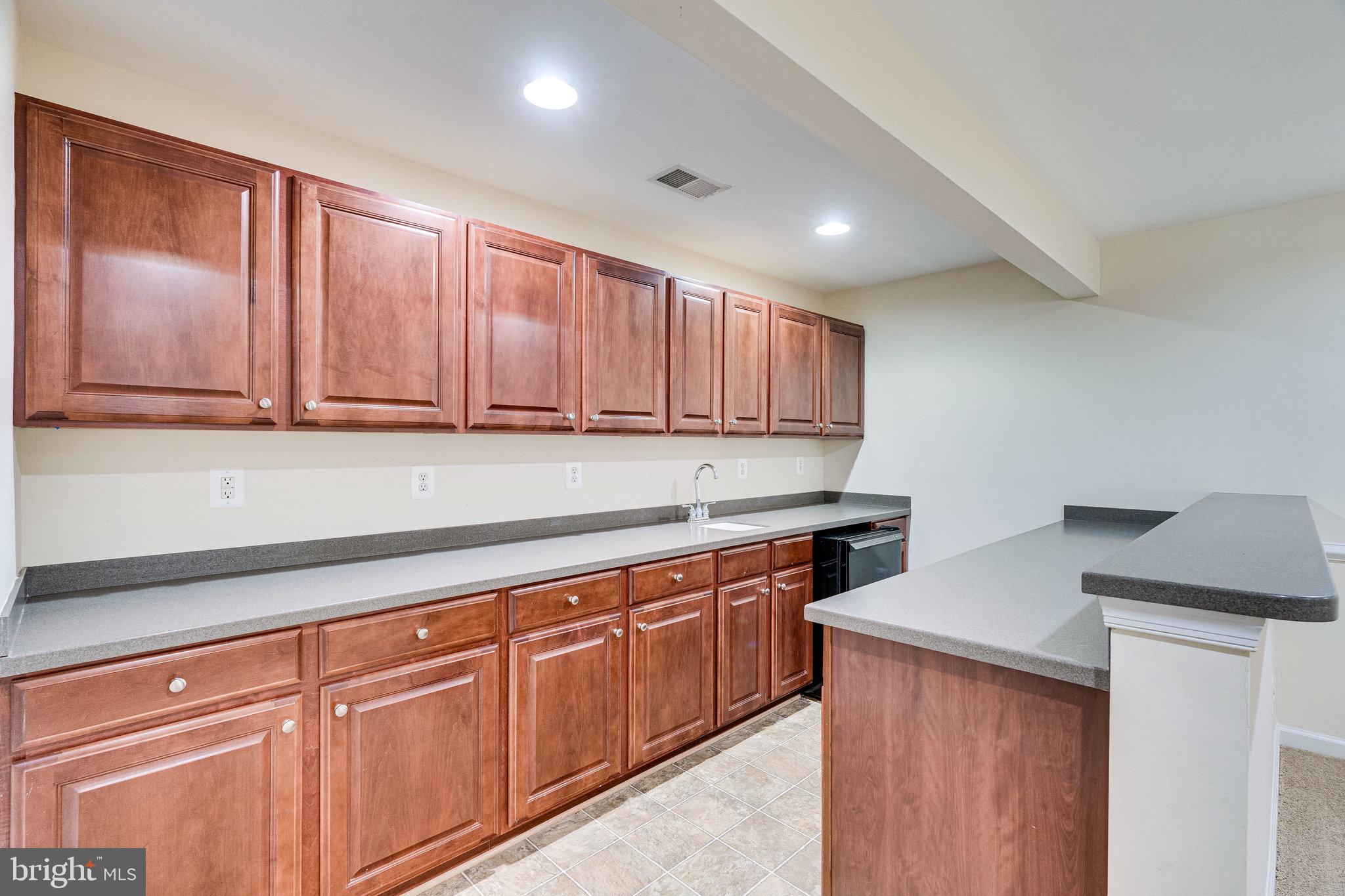 BLUE SPRING FARM - Residential