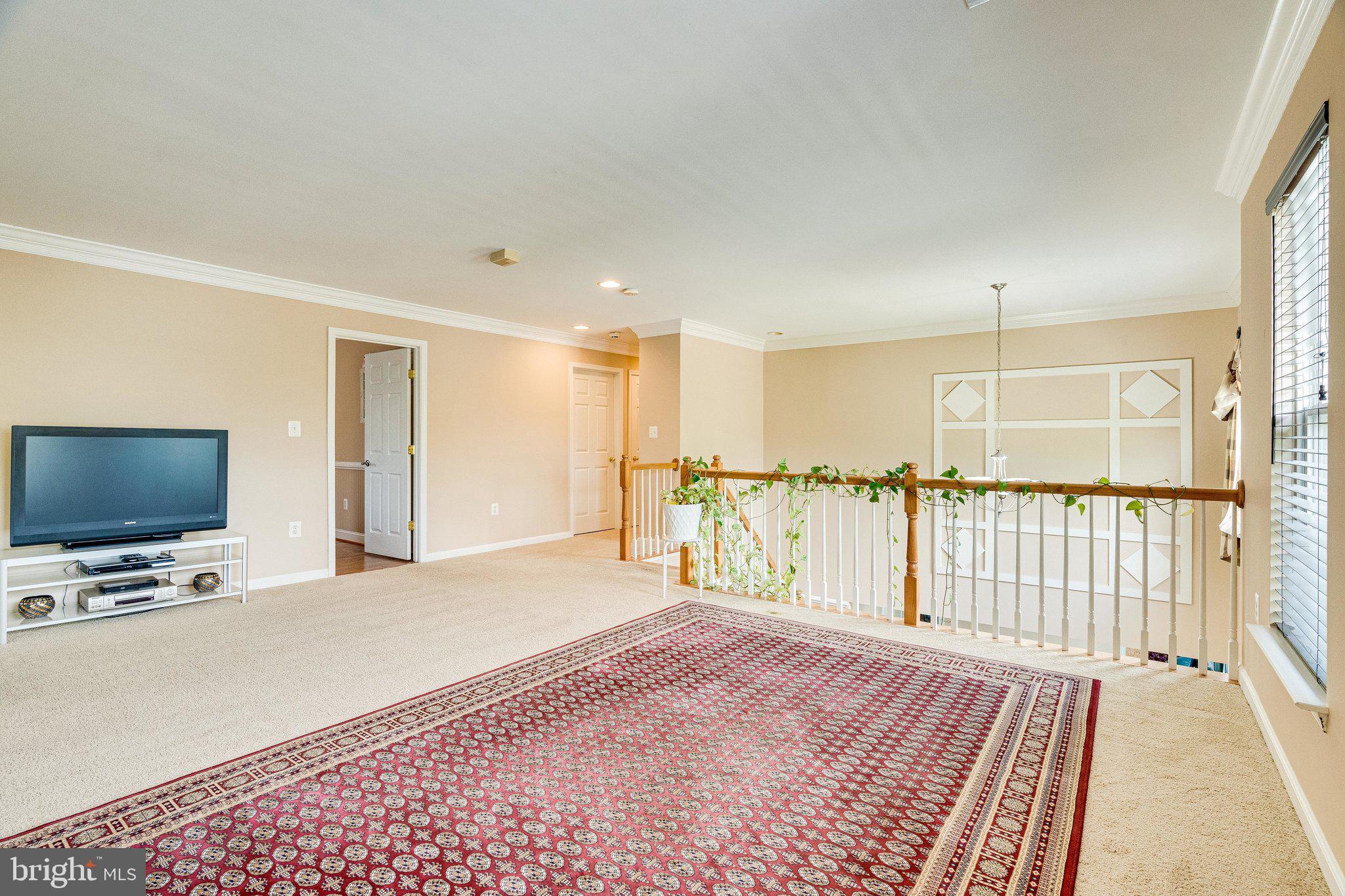 BLUE SPRING FARM - Residential