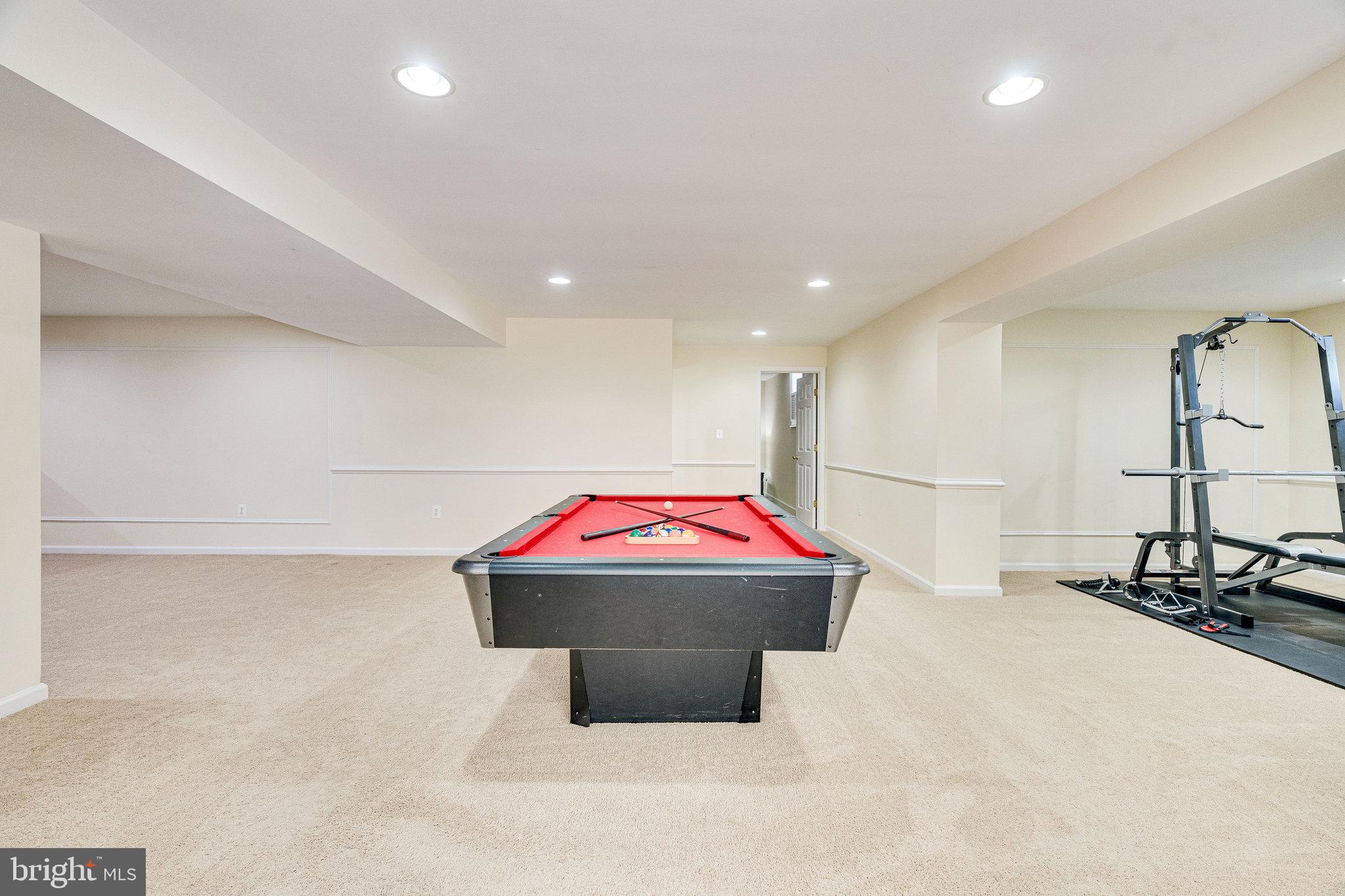 BLUE SPRING FARM - Residential