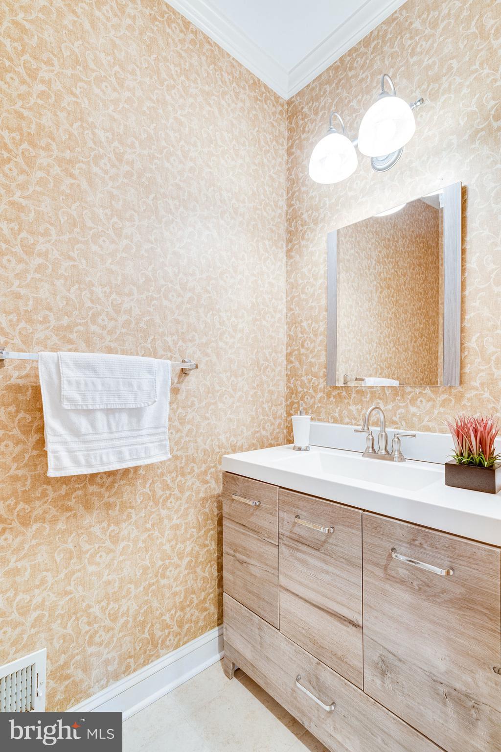 BLUE SPRING FARM - Residential