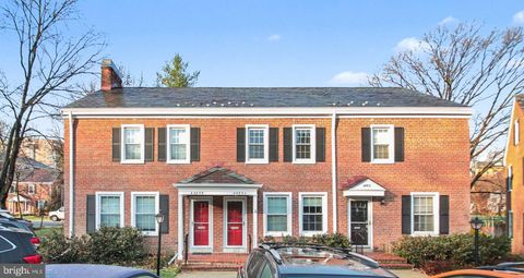 4885 28TH STREET S B ARLINGTON VA 22206