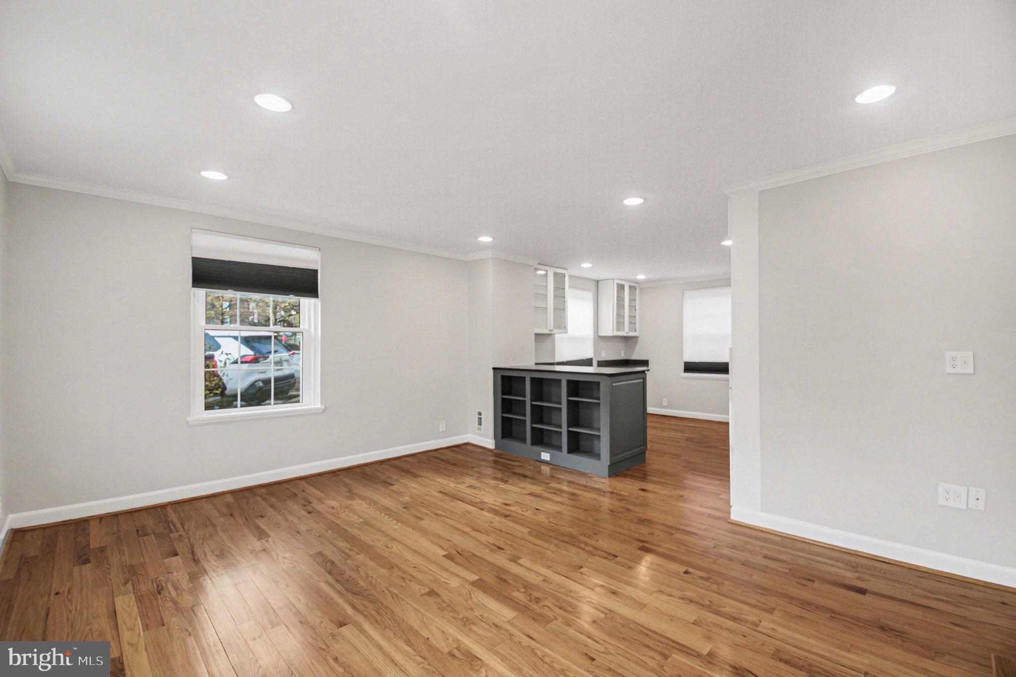 4885 28TH STREET S B