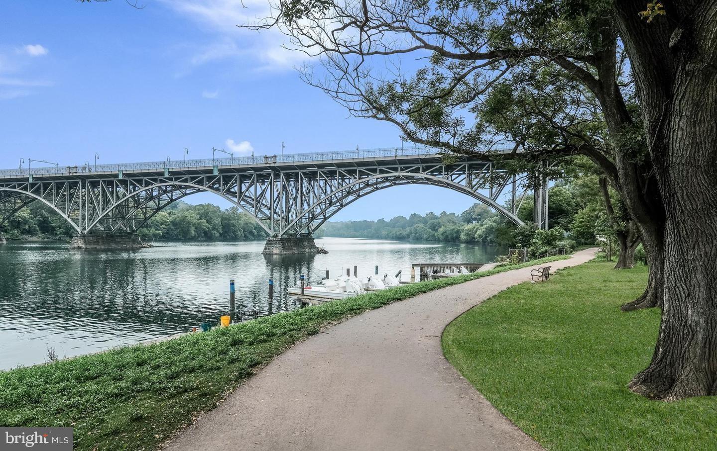 ART MUSEUM AREA - Residential