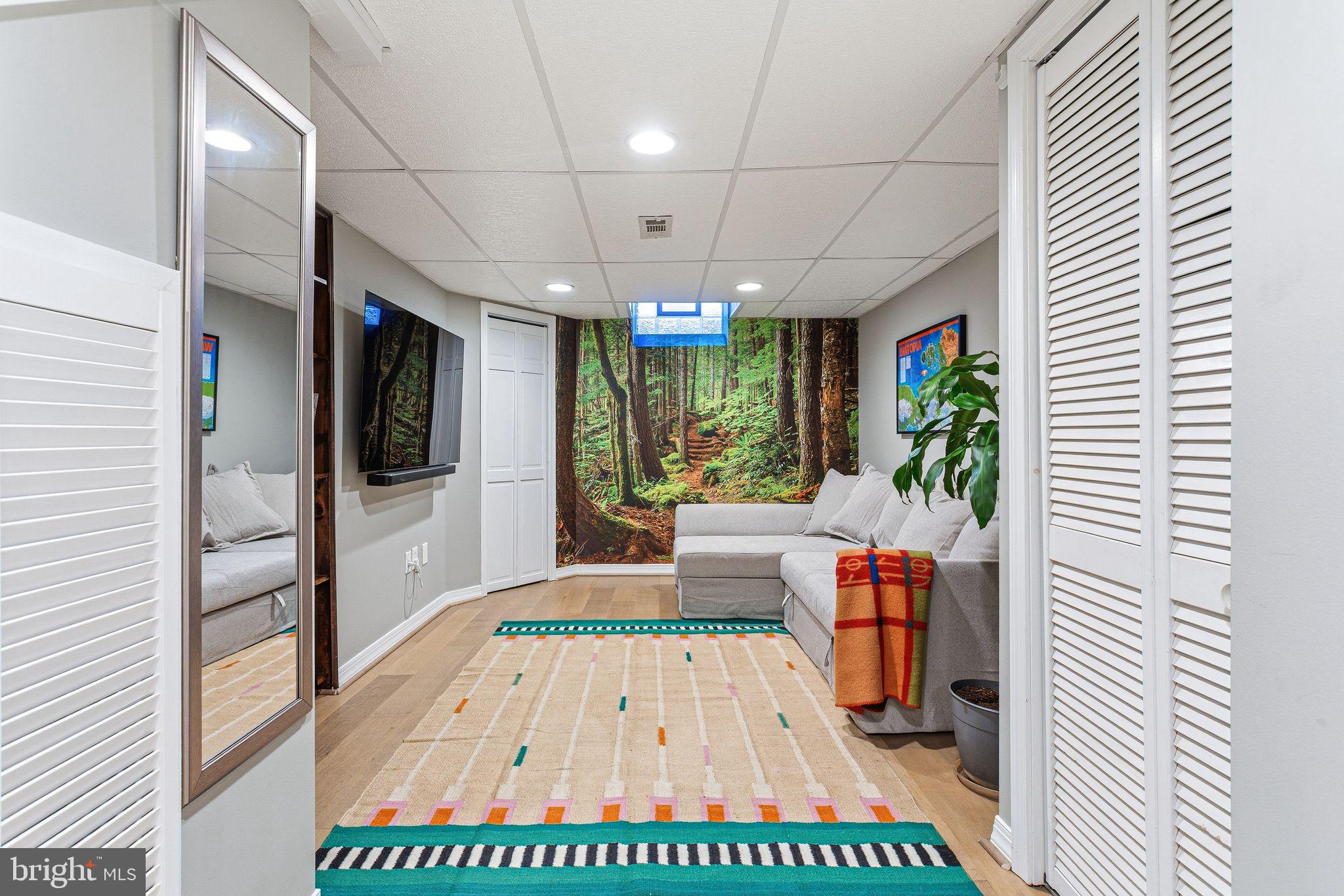 ART MUSEUM AREA - Residential