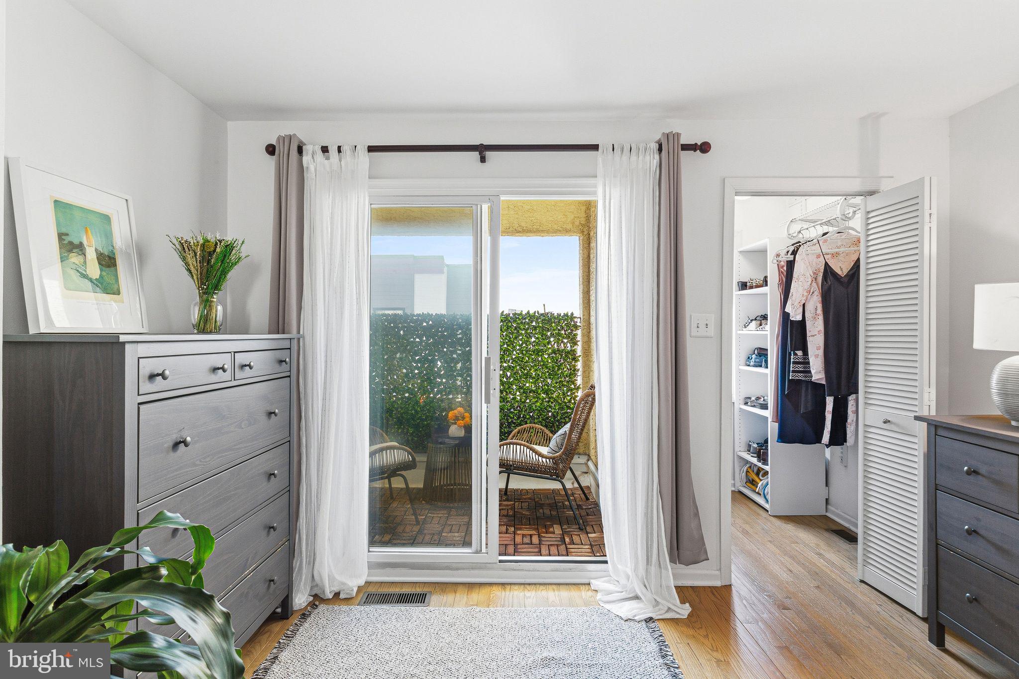 ART MUSEUM AREA - Residential