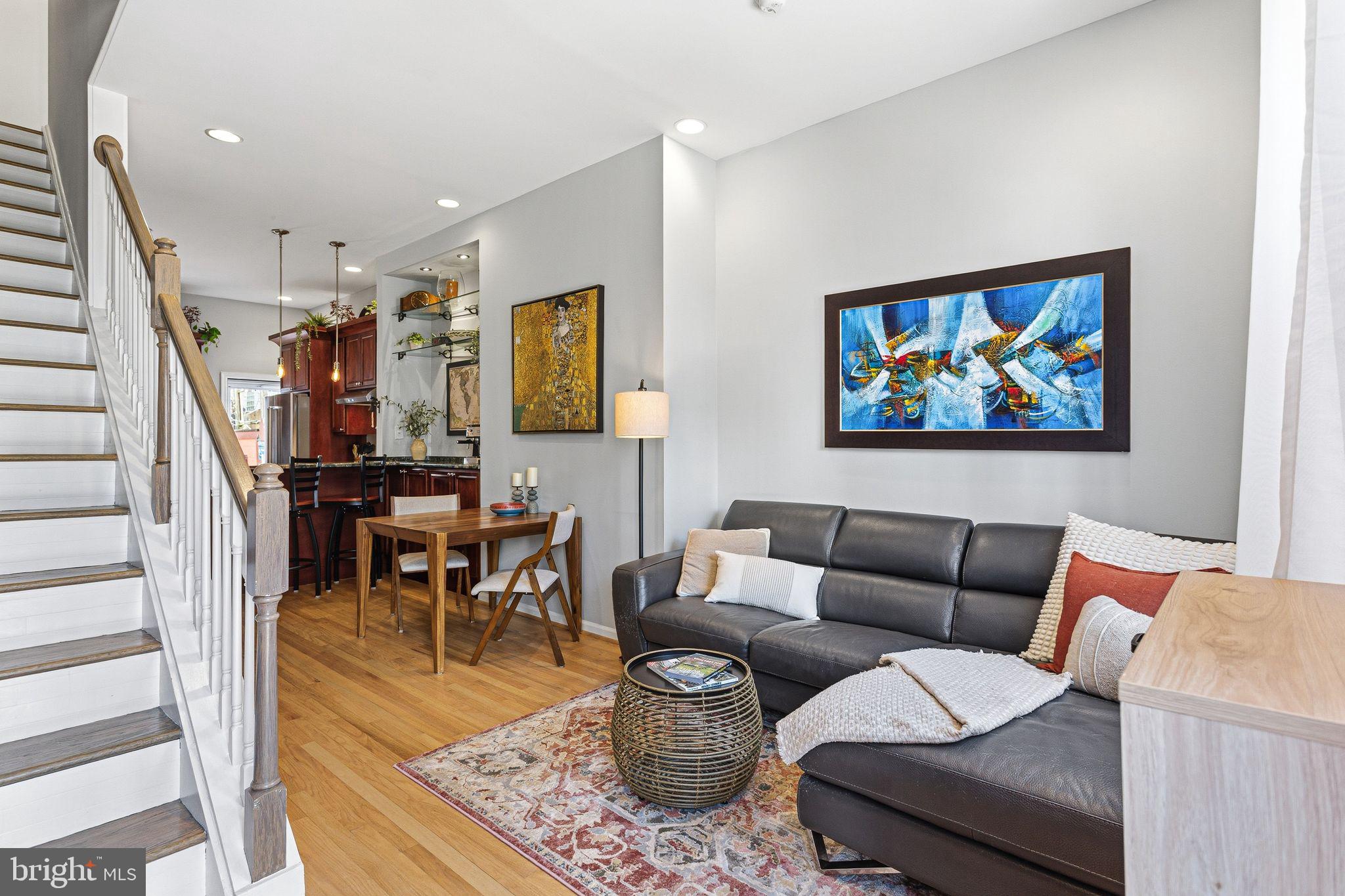 ART MUSEUM AREA - Residential