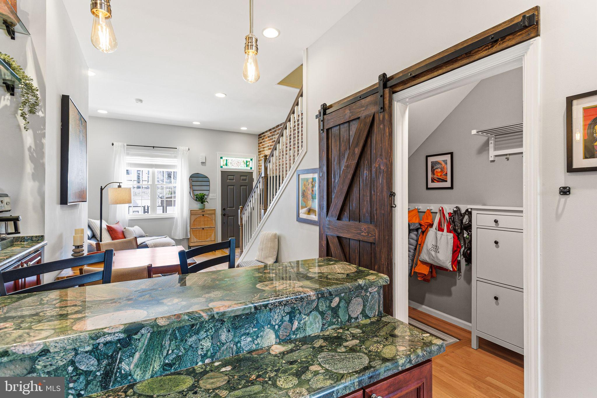 ART MUSEUM AREA - Residential