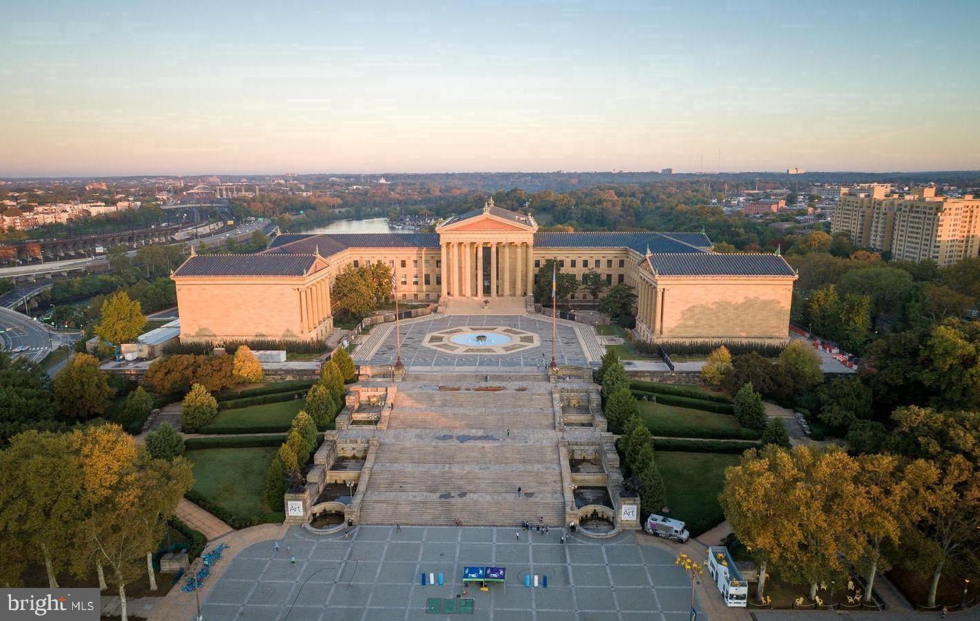 ART MUSEUM AREA - Residential