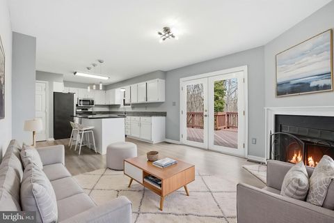 Photo of 116 Jib Drive, STAFFORD, VA 22554 (MLS # VAST2045962)