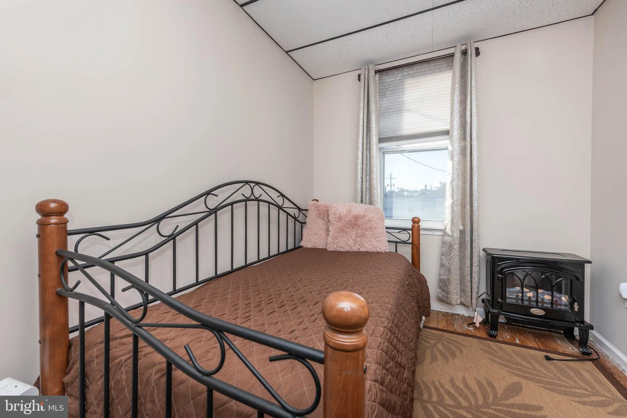 Baltimore, Maryland 21224, United States, 3 Bedrooms Bedrooms, ,2 BathroomsBathrooms,Residential,Pending,103110
