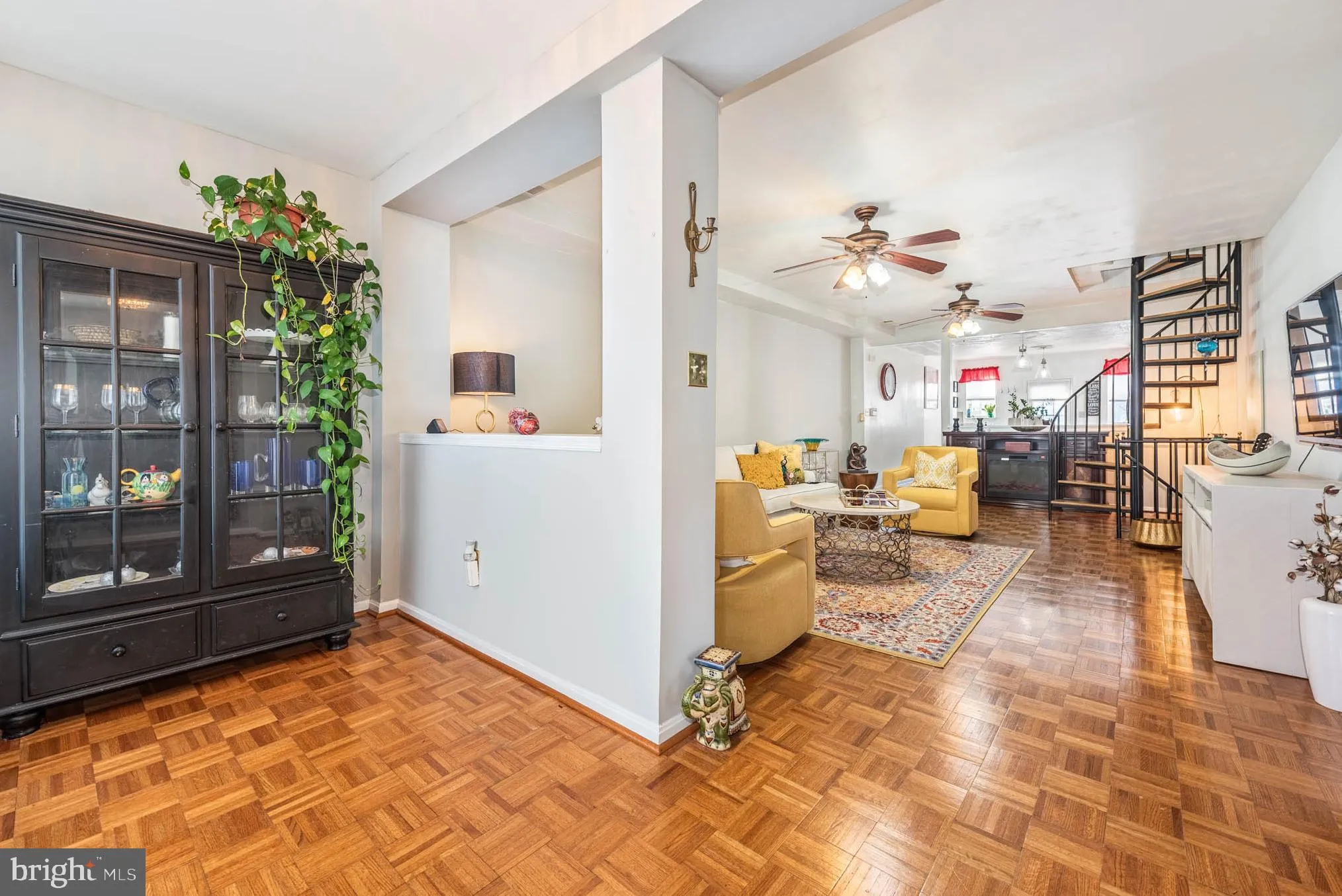 Baltimore, Maryland 21224, United States, 3 Bedrooms Bedrooms, ,2 BathroomsBathrooms,Residential,Pending,103110
