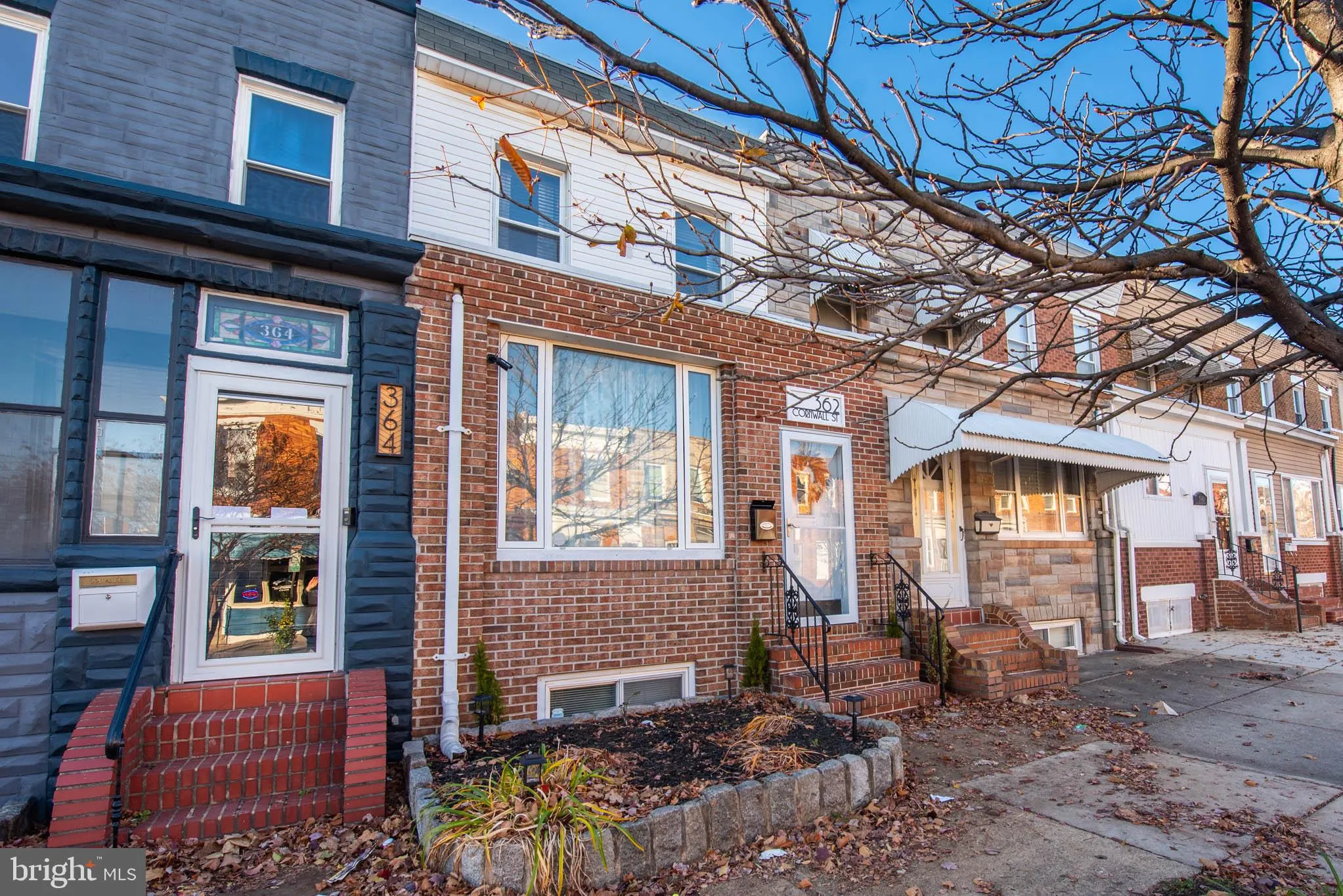 Baltimore, Maryland 21224, United States, 3 Bedrooms Bedrooms, ,2 BathroomsBathrooms,Residential,Pending,103110