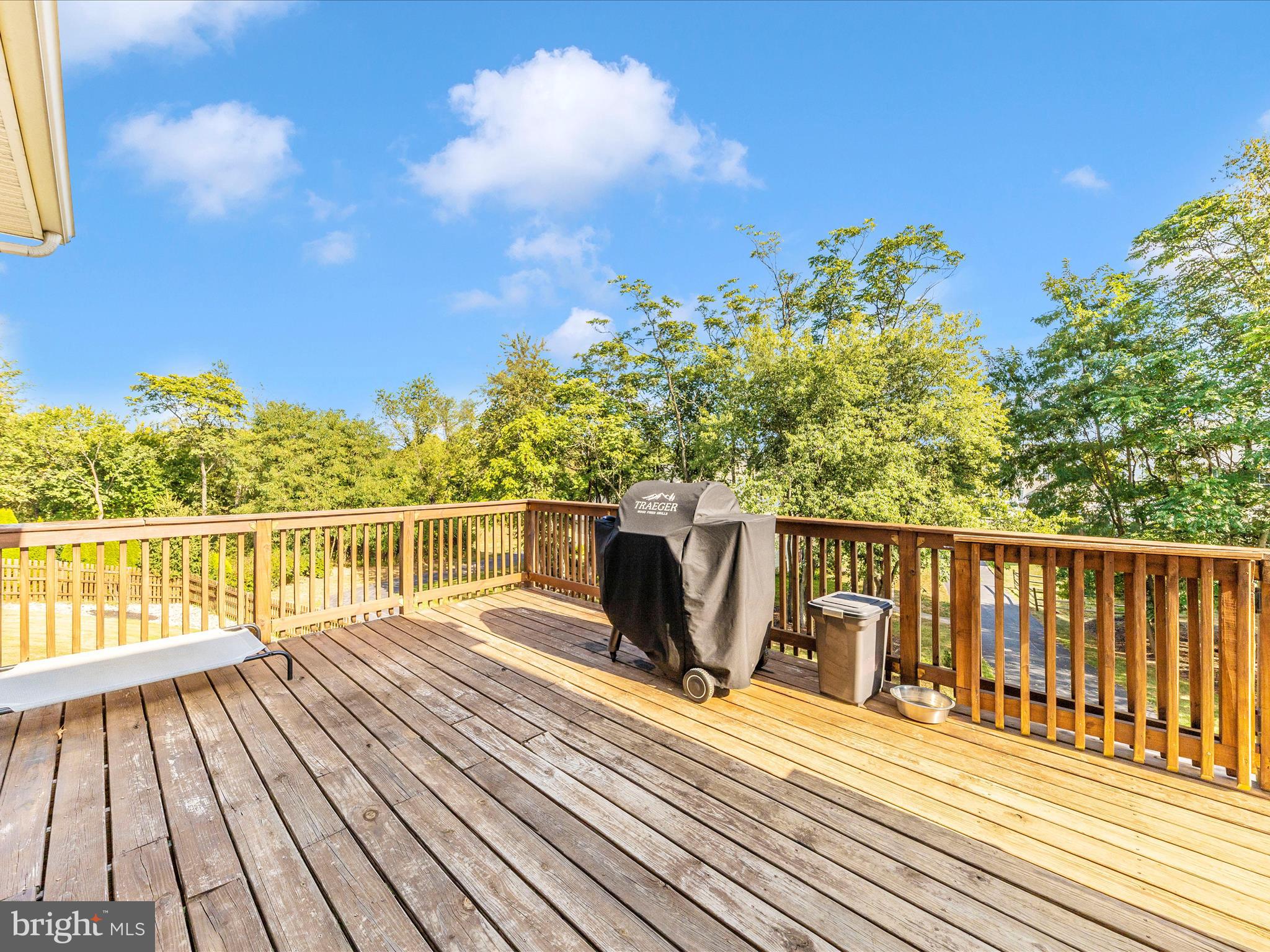 NEW TOWN MEADOWS - Residential