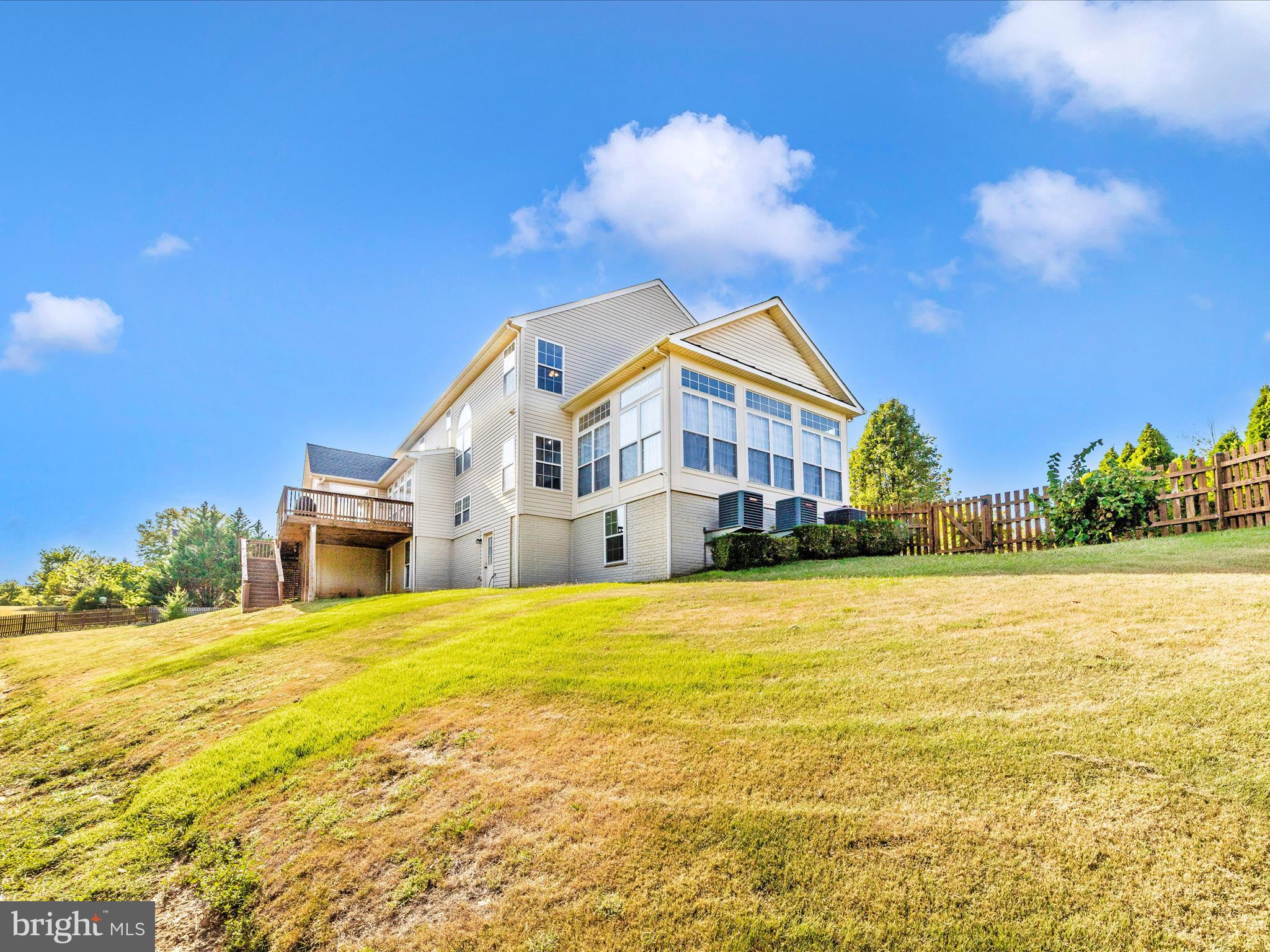 NEW TOWN MEADOWS - Residential