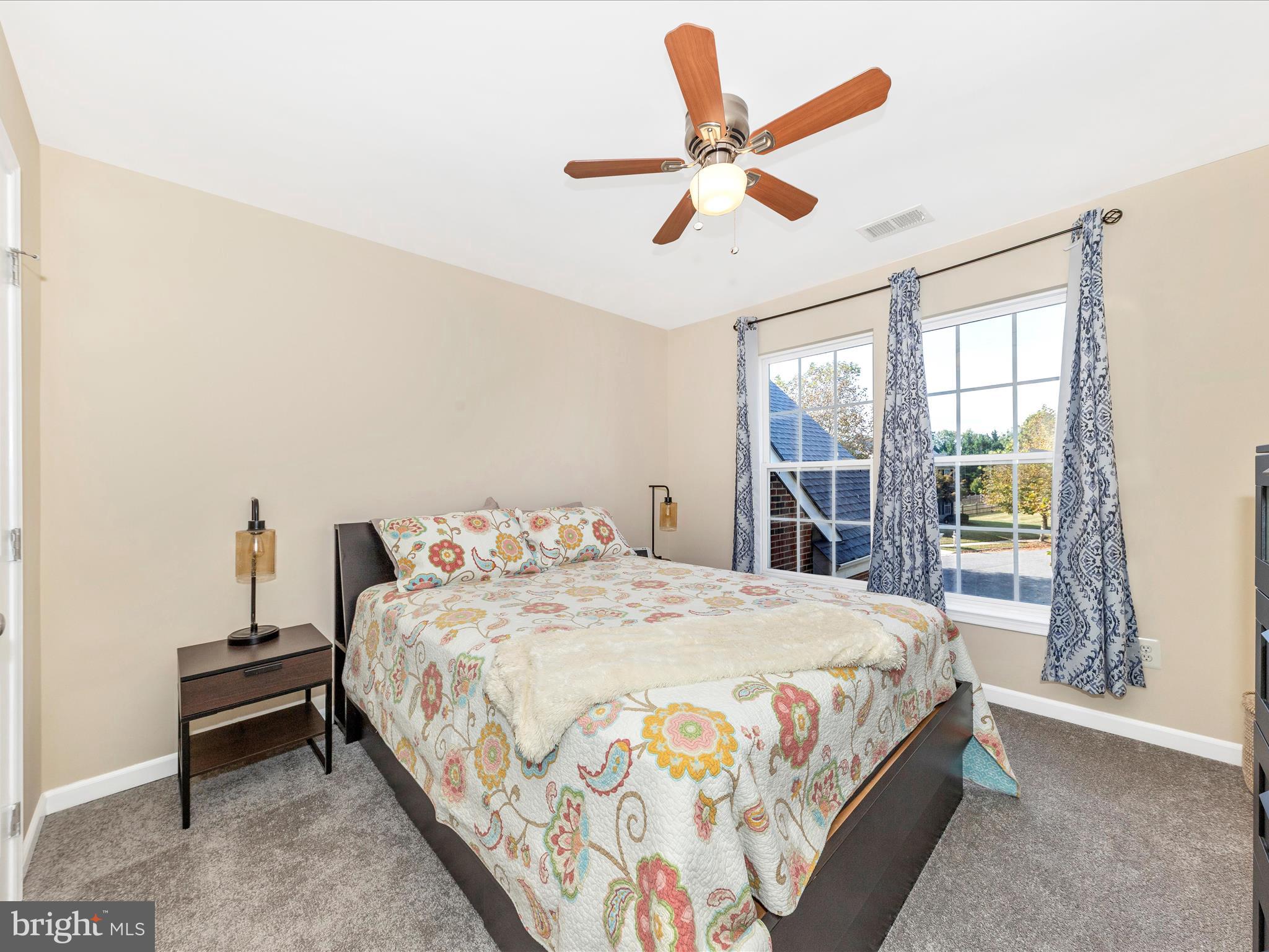 NEW TOWN MEADOWS - Residential