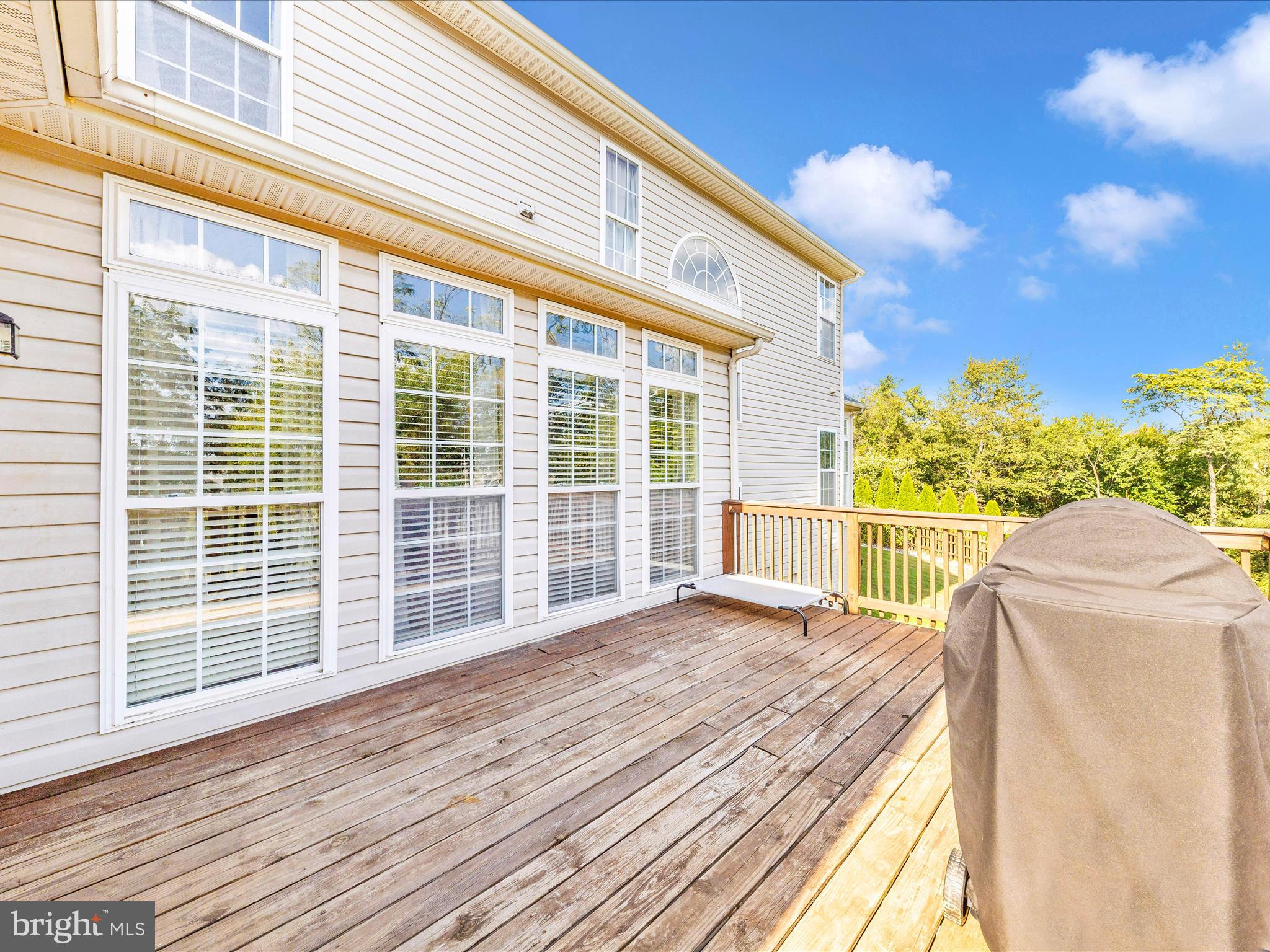 NEW TOWN MEADOWS - Residential