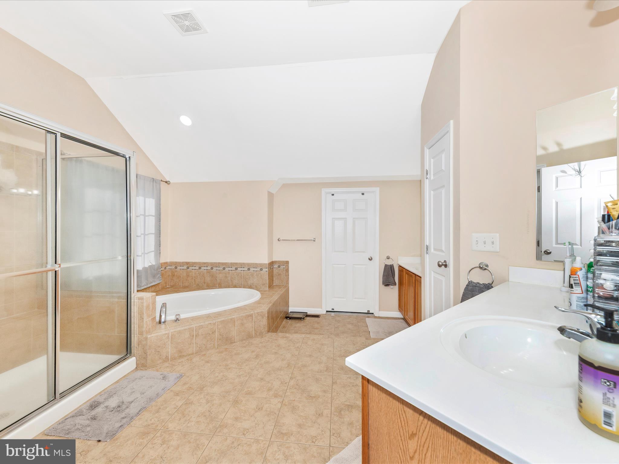 NEW TOWN MEADOWS - Residential