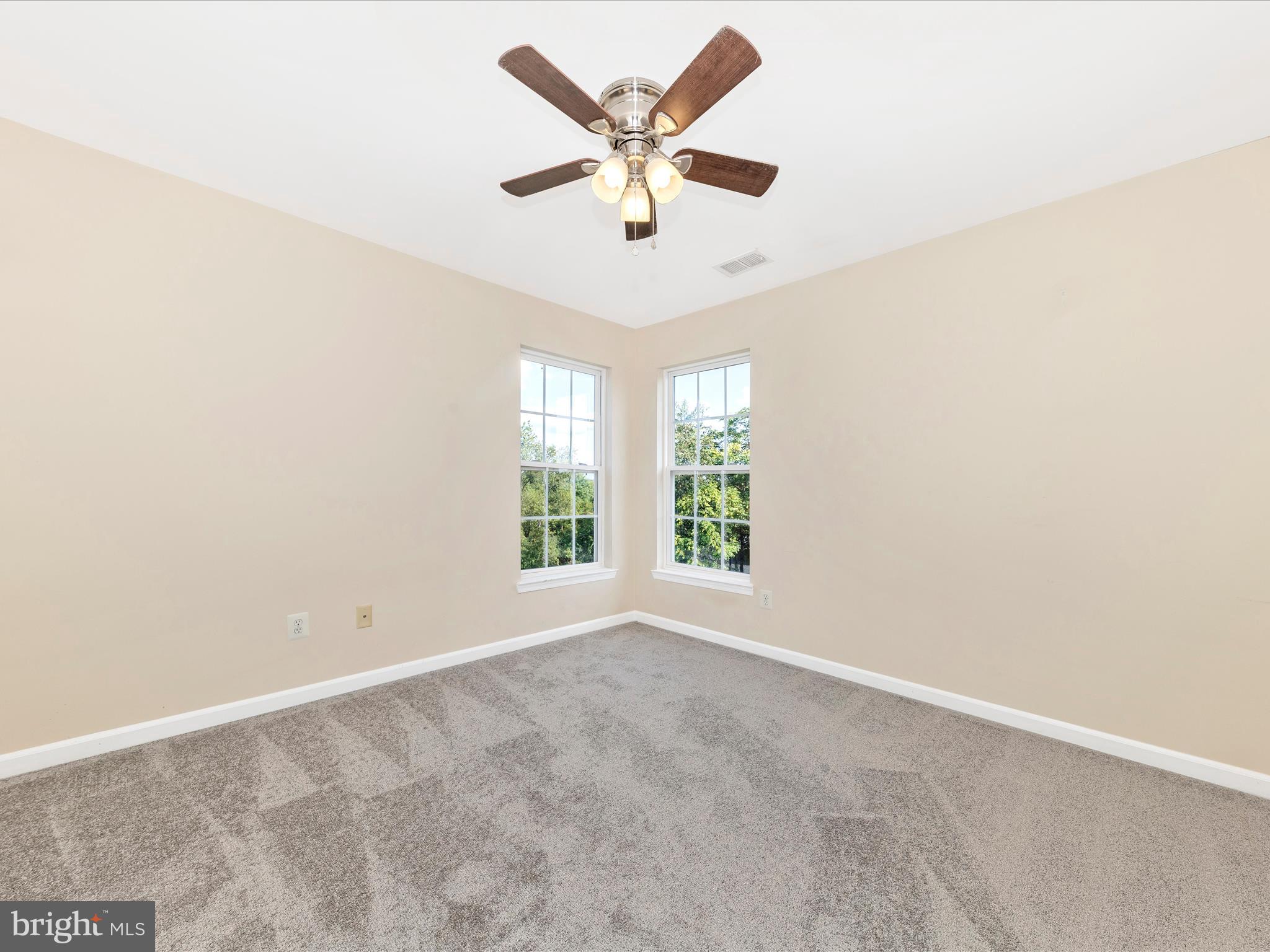 NEW TOWN MEADOWS - Residential