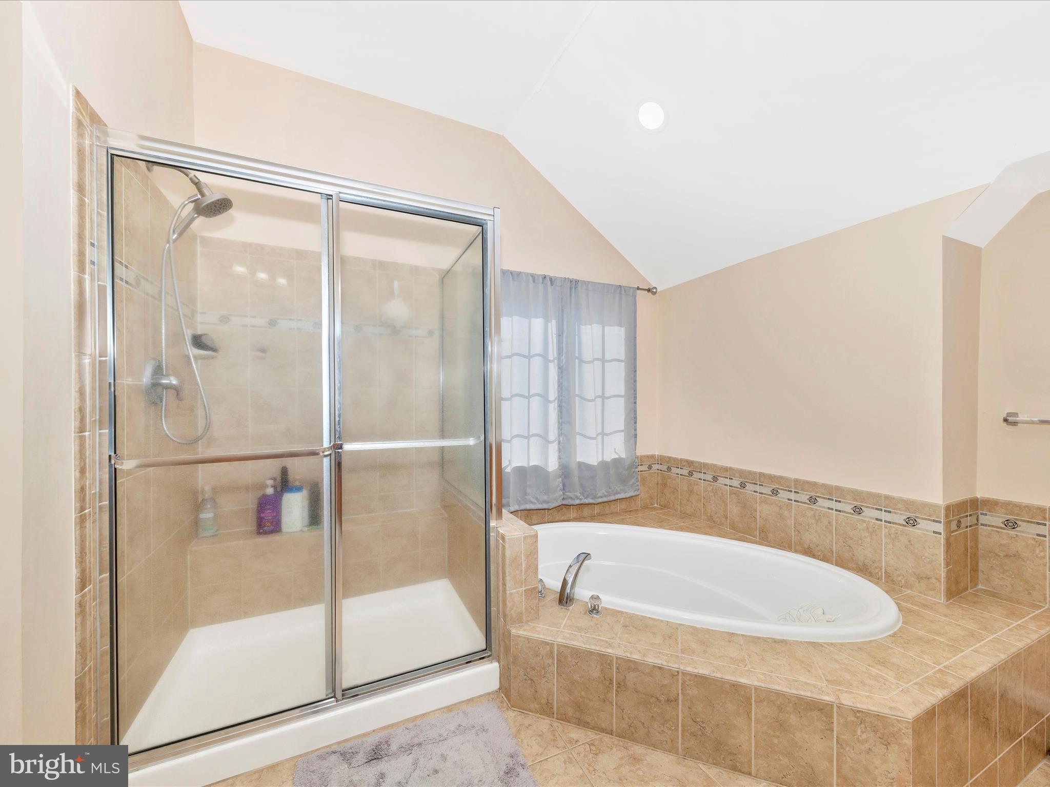 NEW TOWN MEADOWS - Residential