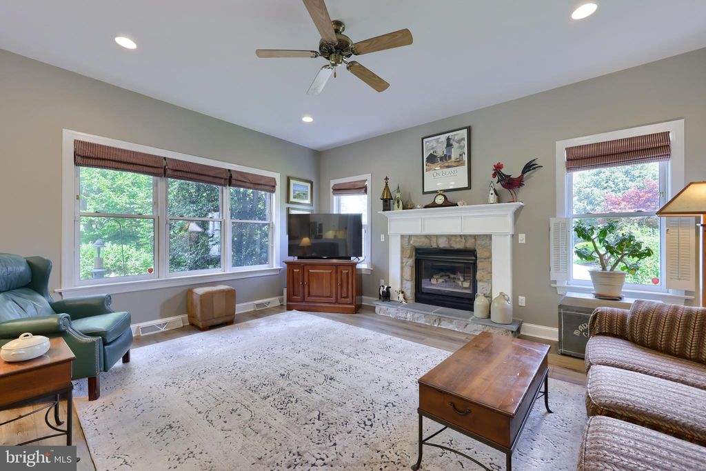 Photo of 2798 Wimbledon Lane, Lancaster, PA 17601 (MLS # PALA2053280)