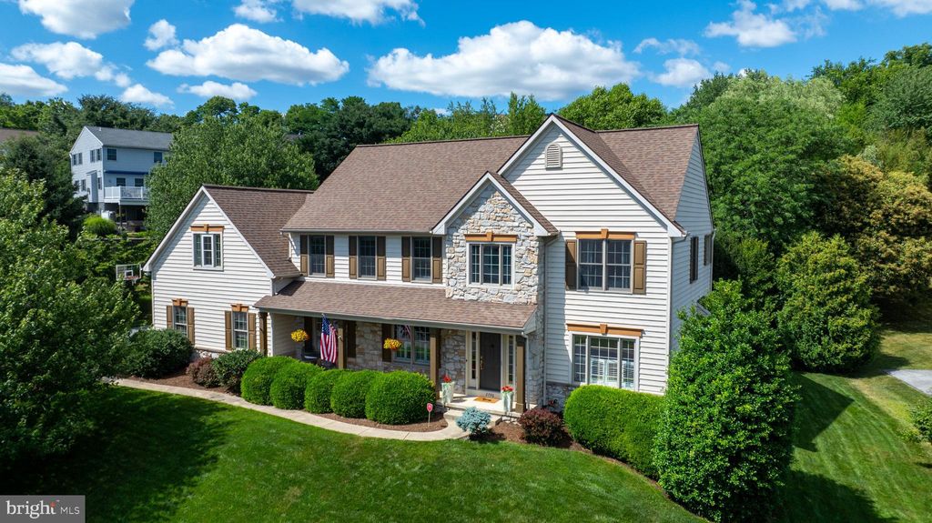 Photo of 2798 Wimbledon Lane, Lancaster, PA 17601 (MLS # PALA2053280)