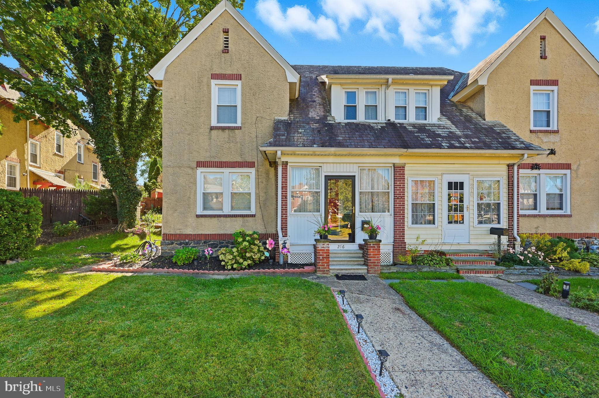 216 S BANCROFT PARKWAY