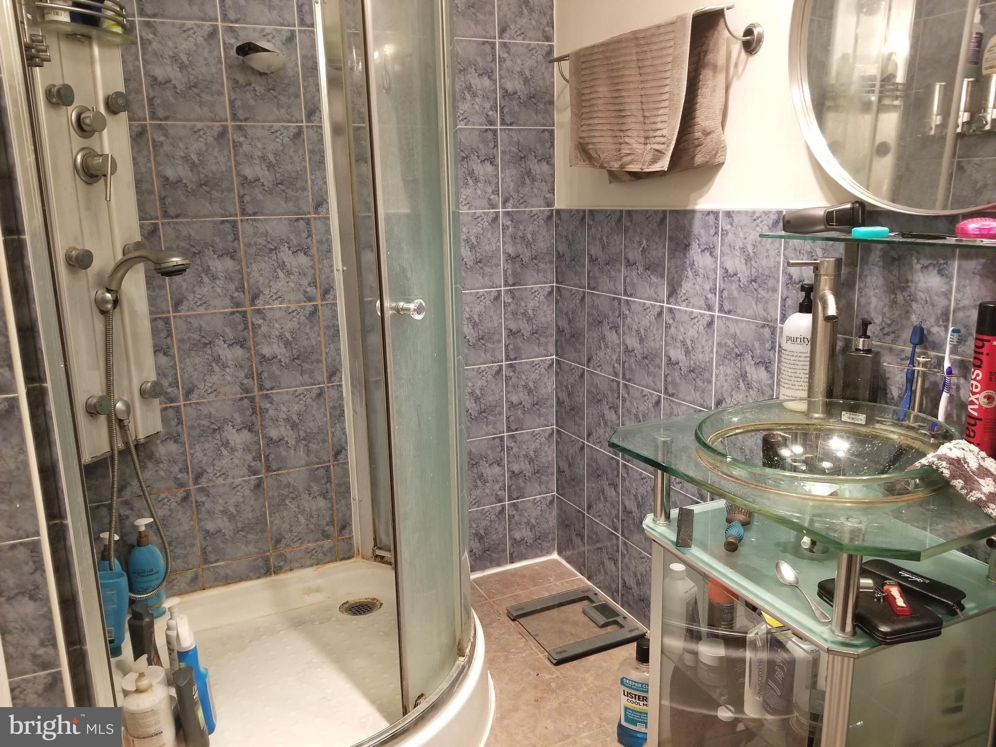 BELLA VISTA - Residential Lease