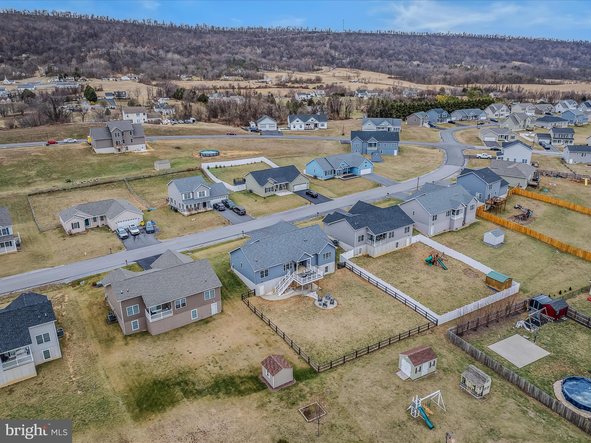 PEBBLE RIDGE - Residential