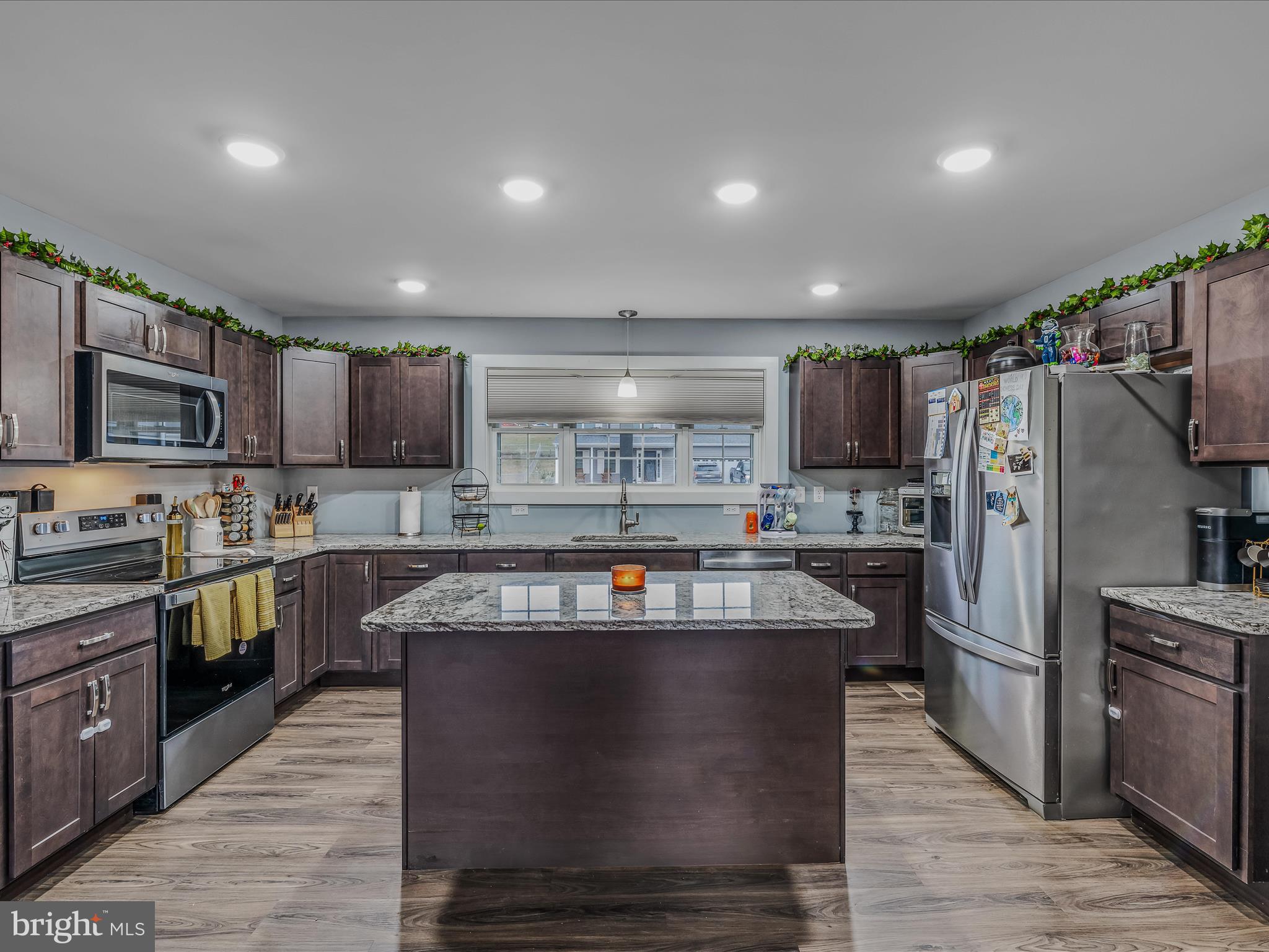 PEBBLE RIDGE - Residential