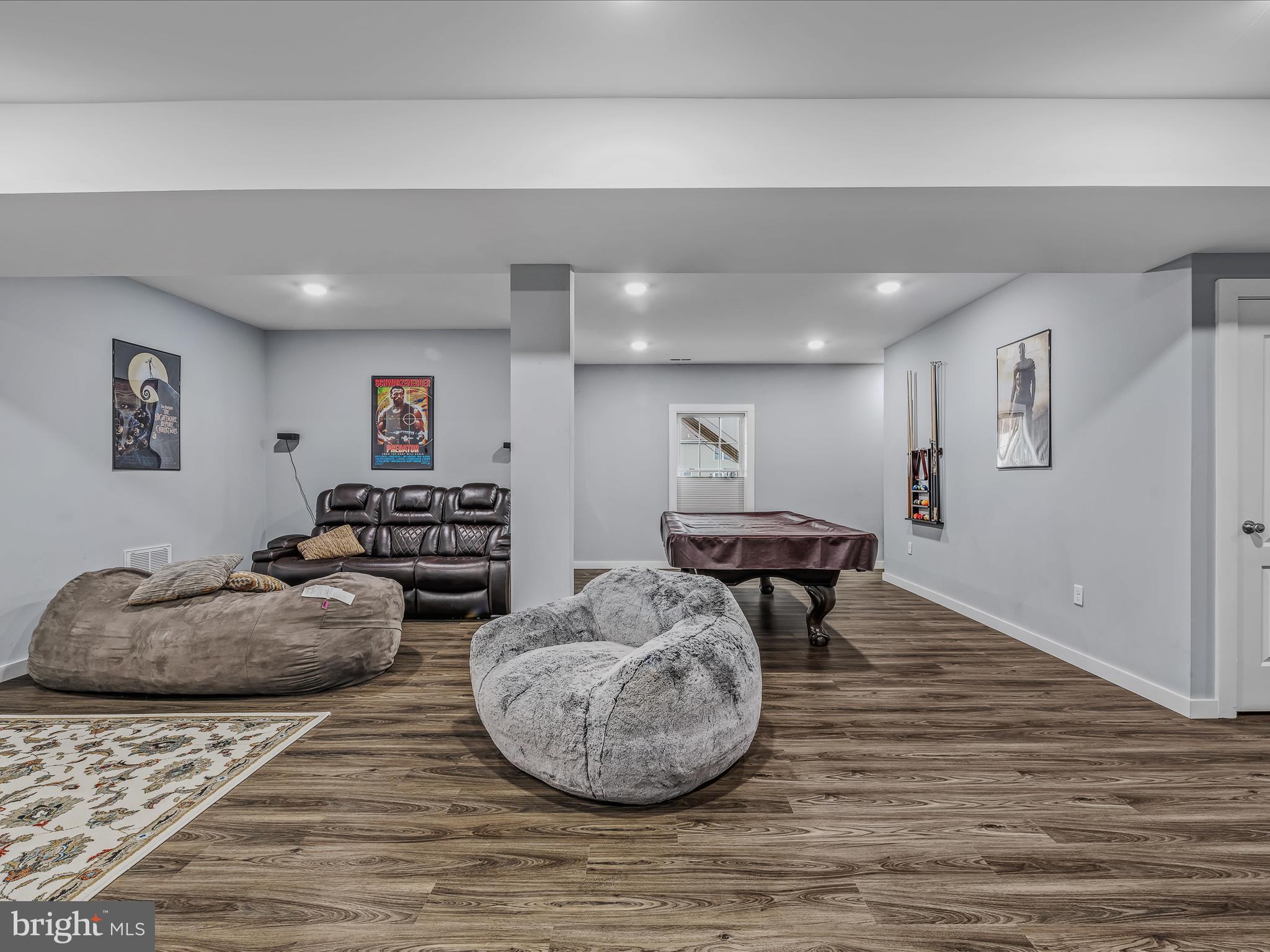 PEBBLE RIDGE - Residential