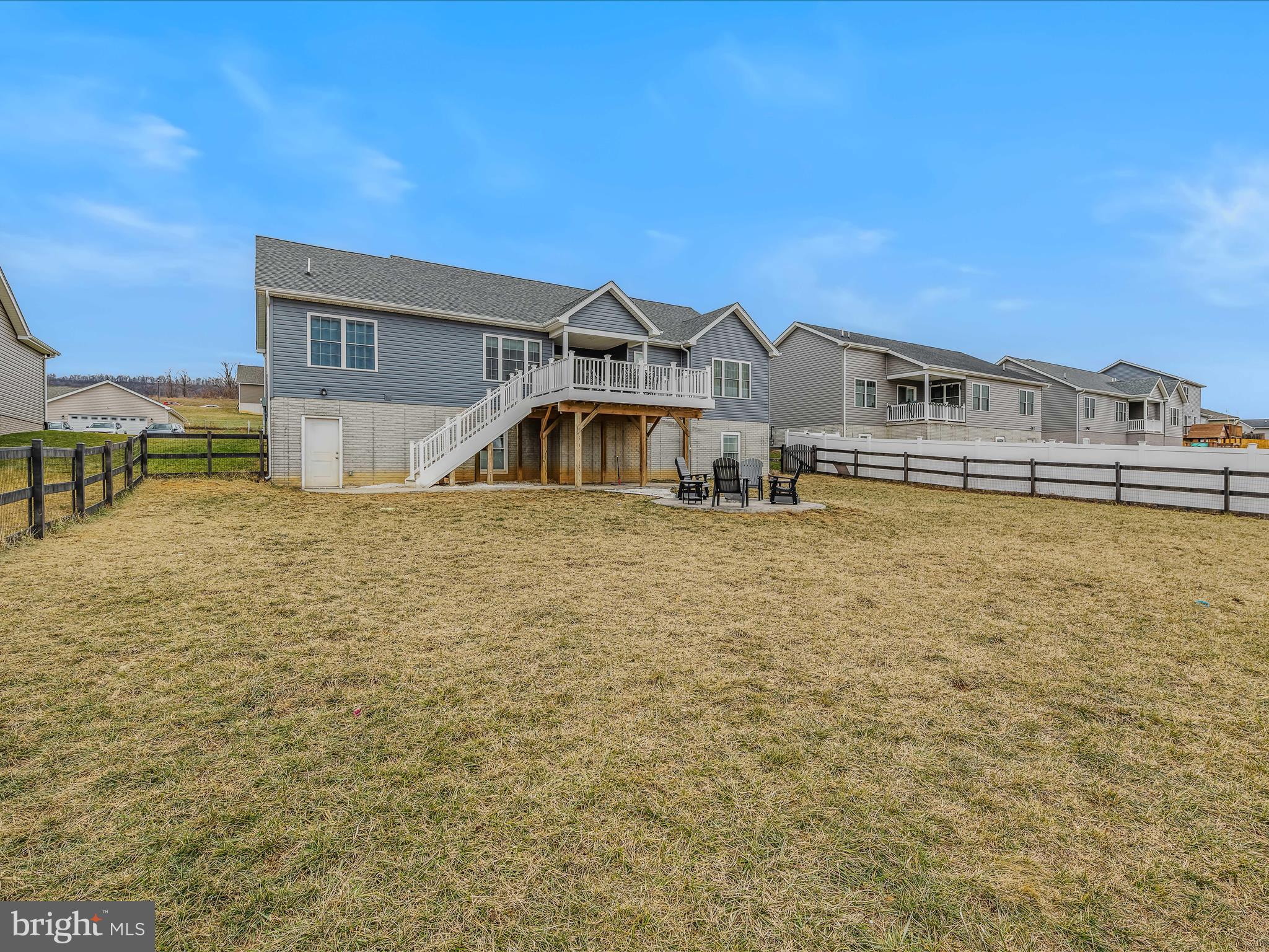 PEBBLE RIDGE - Residential