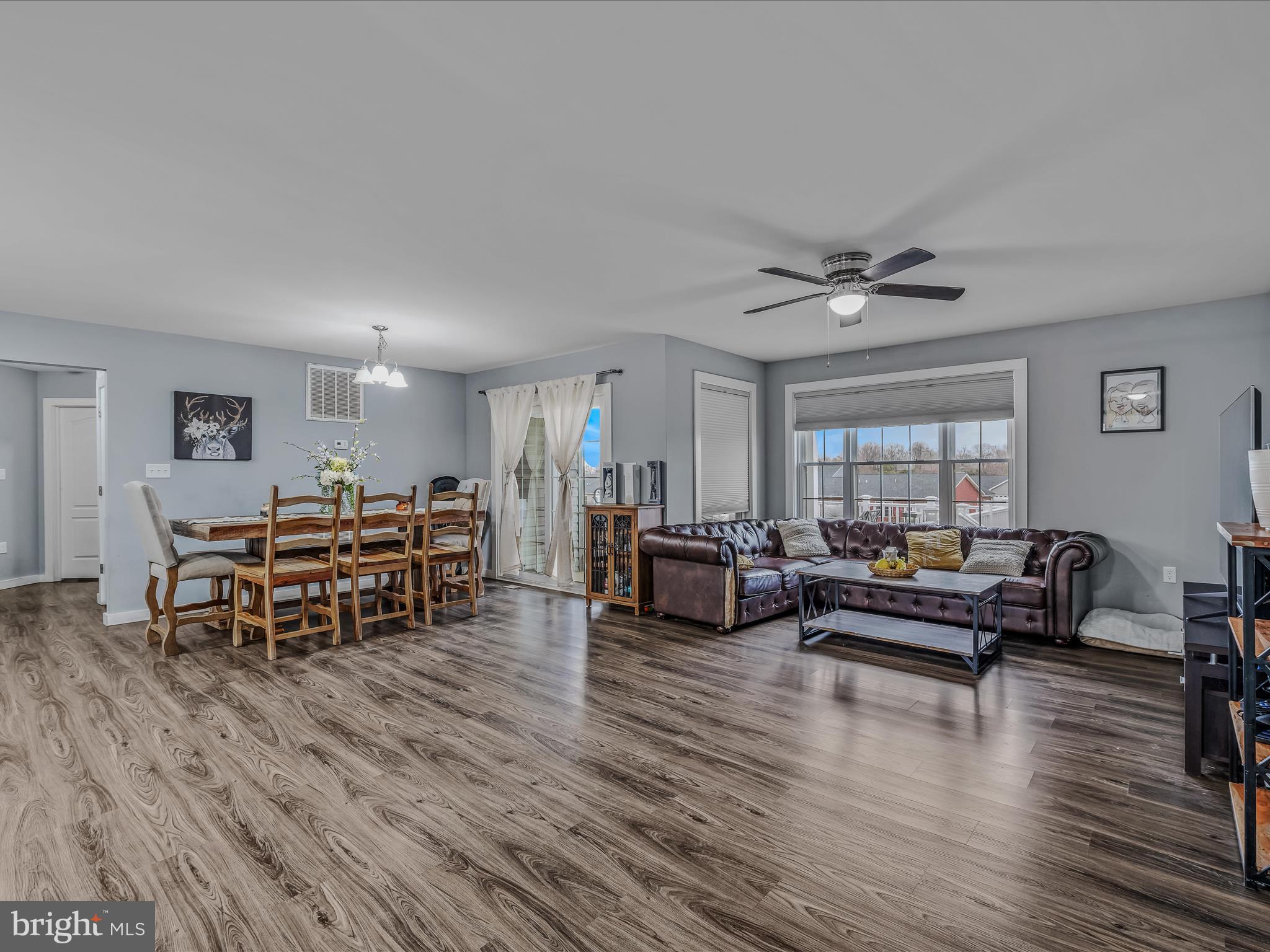 PEBBLE RIDGE - Residential