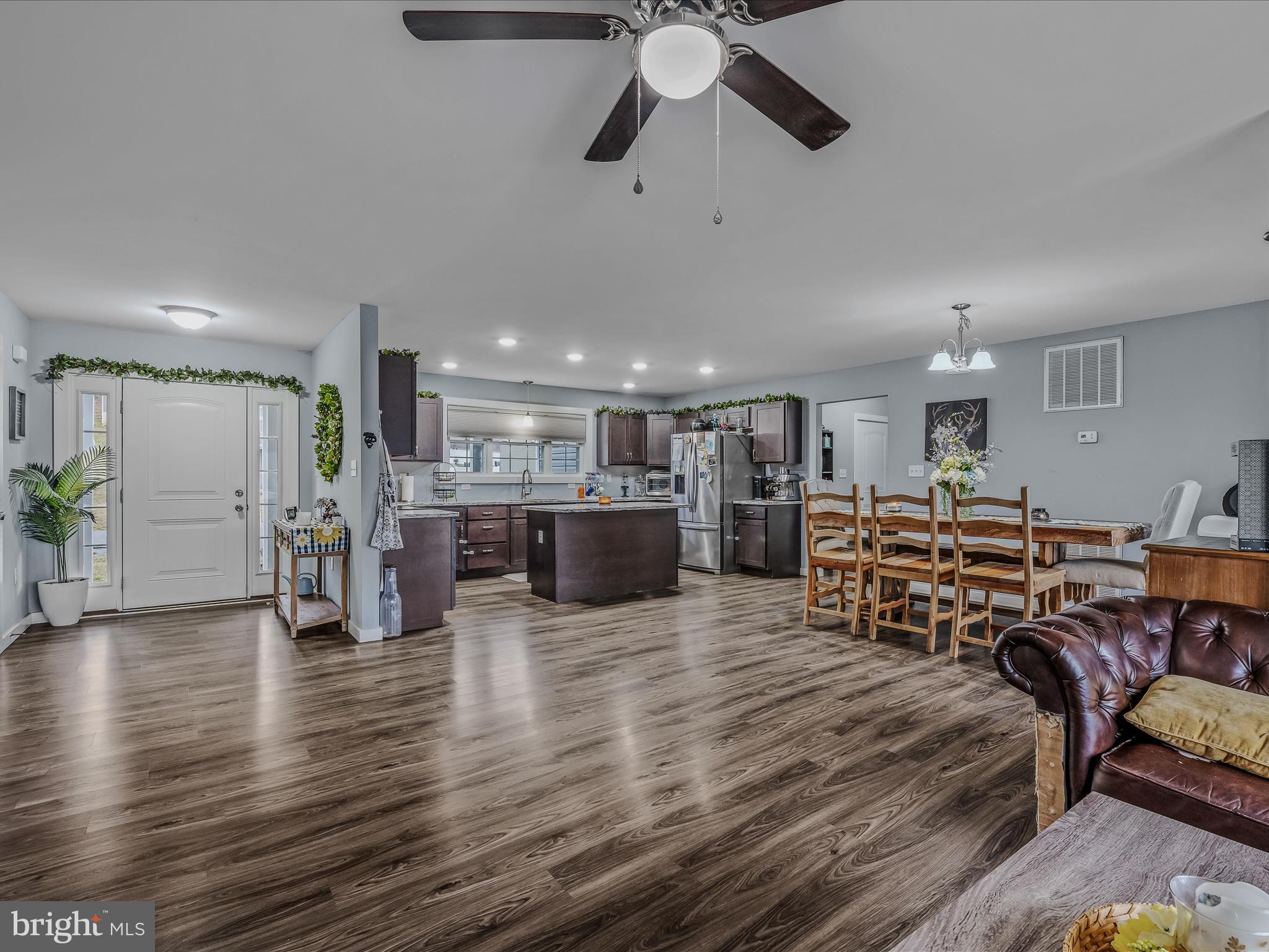 PEBBLE RIDGE - Residential