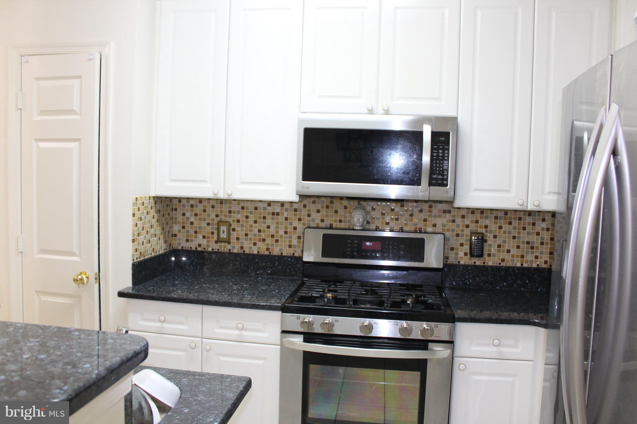 2663 MANHATTAN PLACE 109