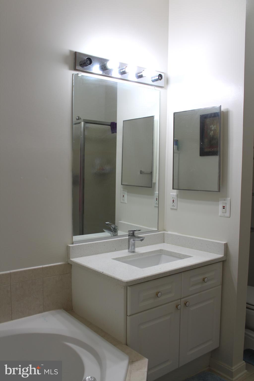 WESTBRIAR PLAZA - Residential Lease