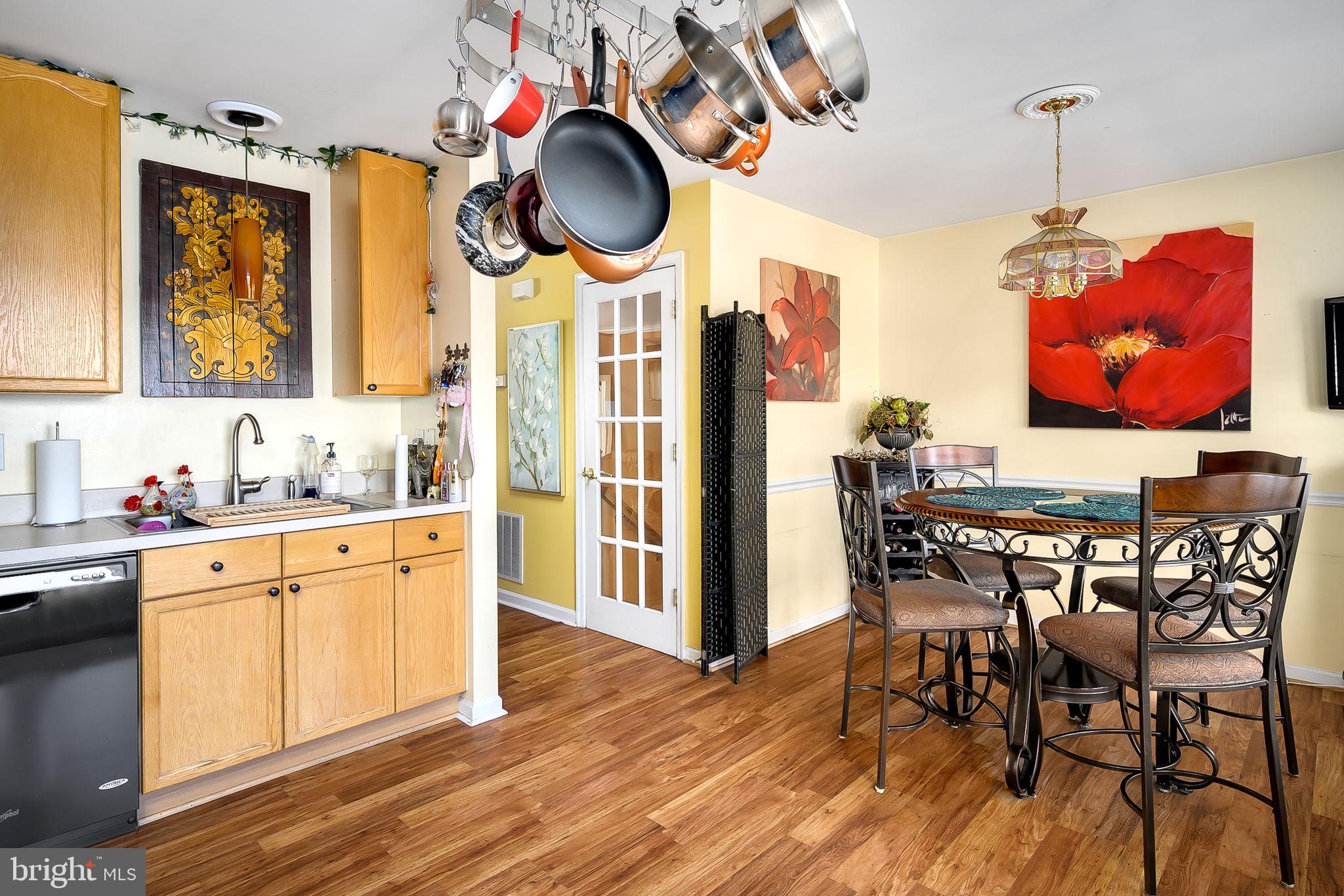 COUNTY GREEN - Residential