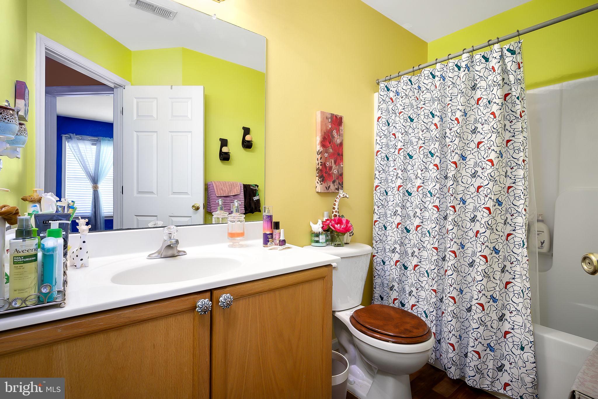 COUNTY GREEN - Residential