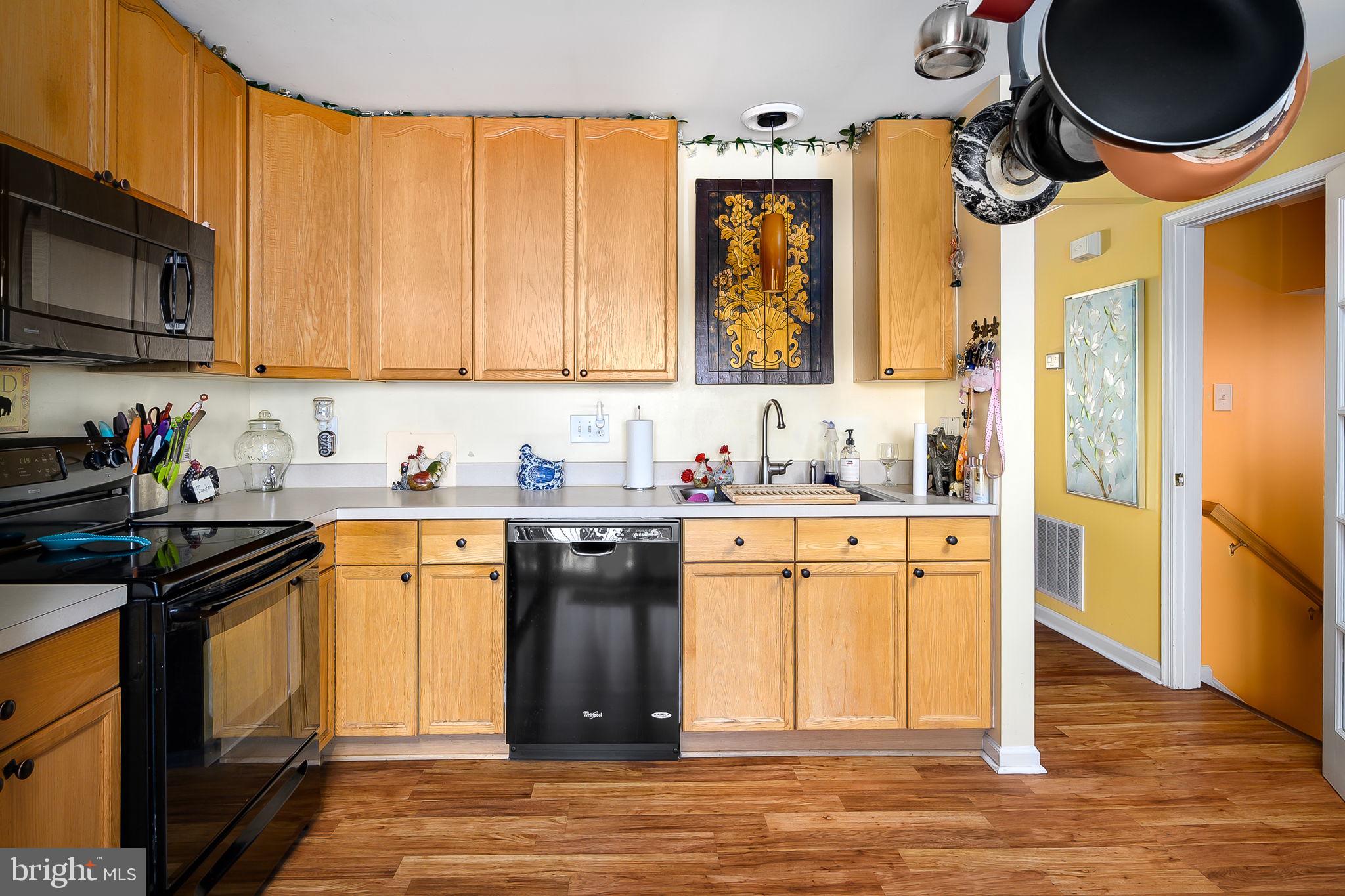 COUNTY GREEN - Residential