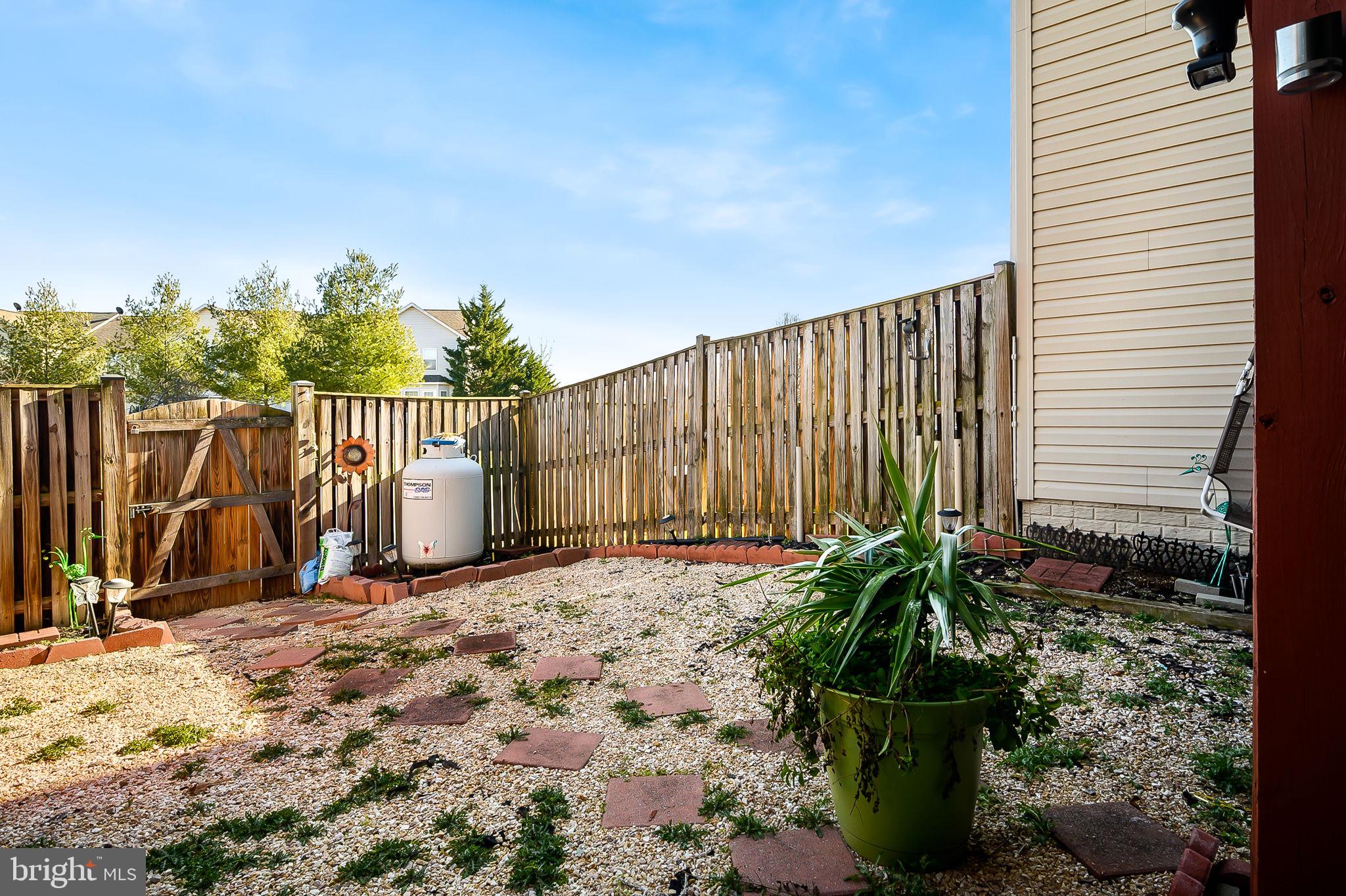 COUNTY GREEN - Residential