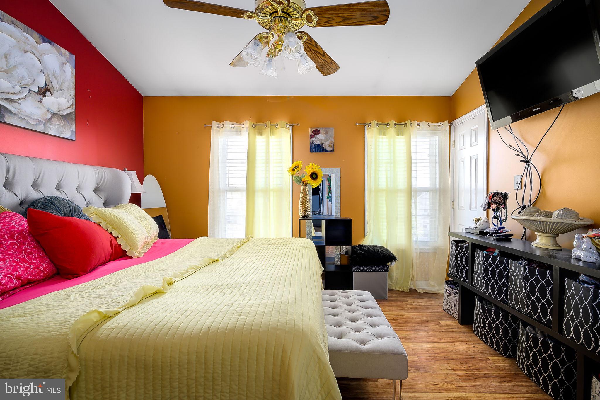 COUNTY GREEN - Residential