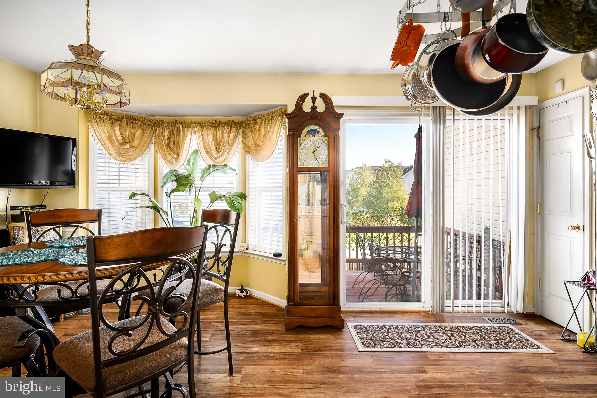 COUNTY GREEN - Residential