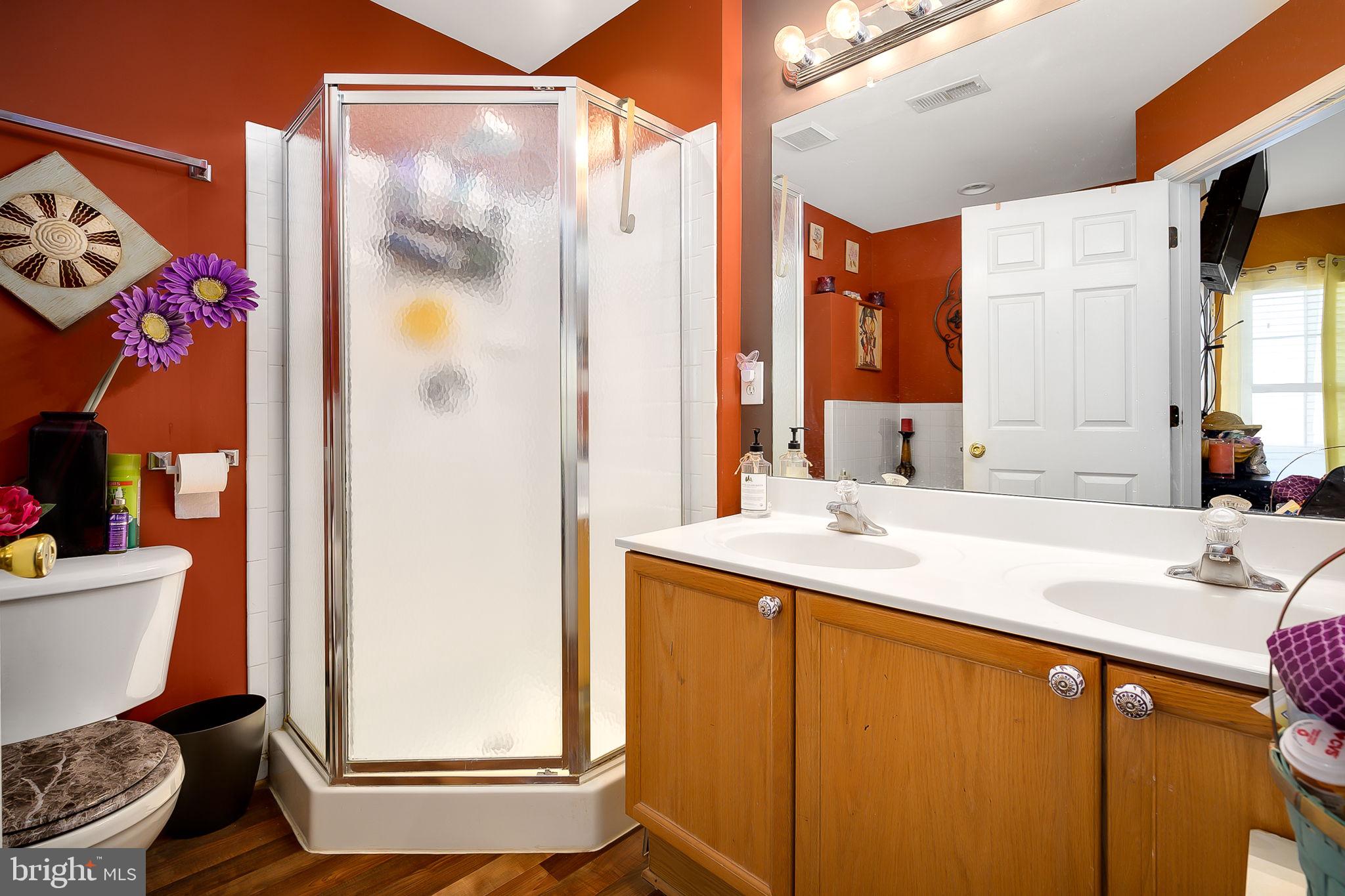 COUNTY GREEN - Residential