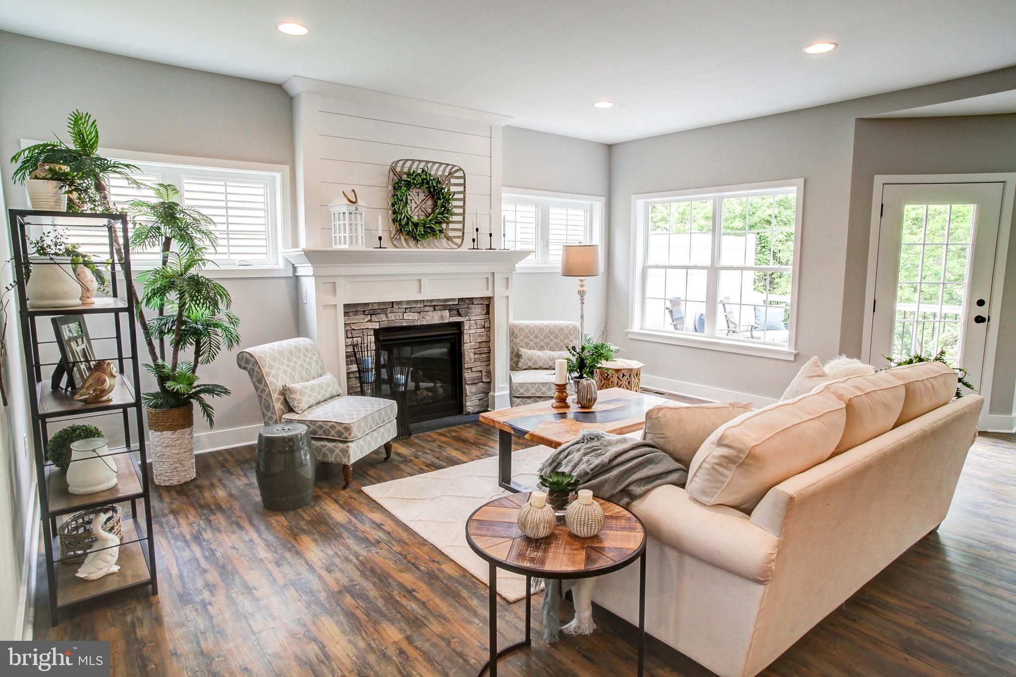 WILLOW BEND FARM - Residential